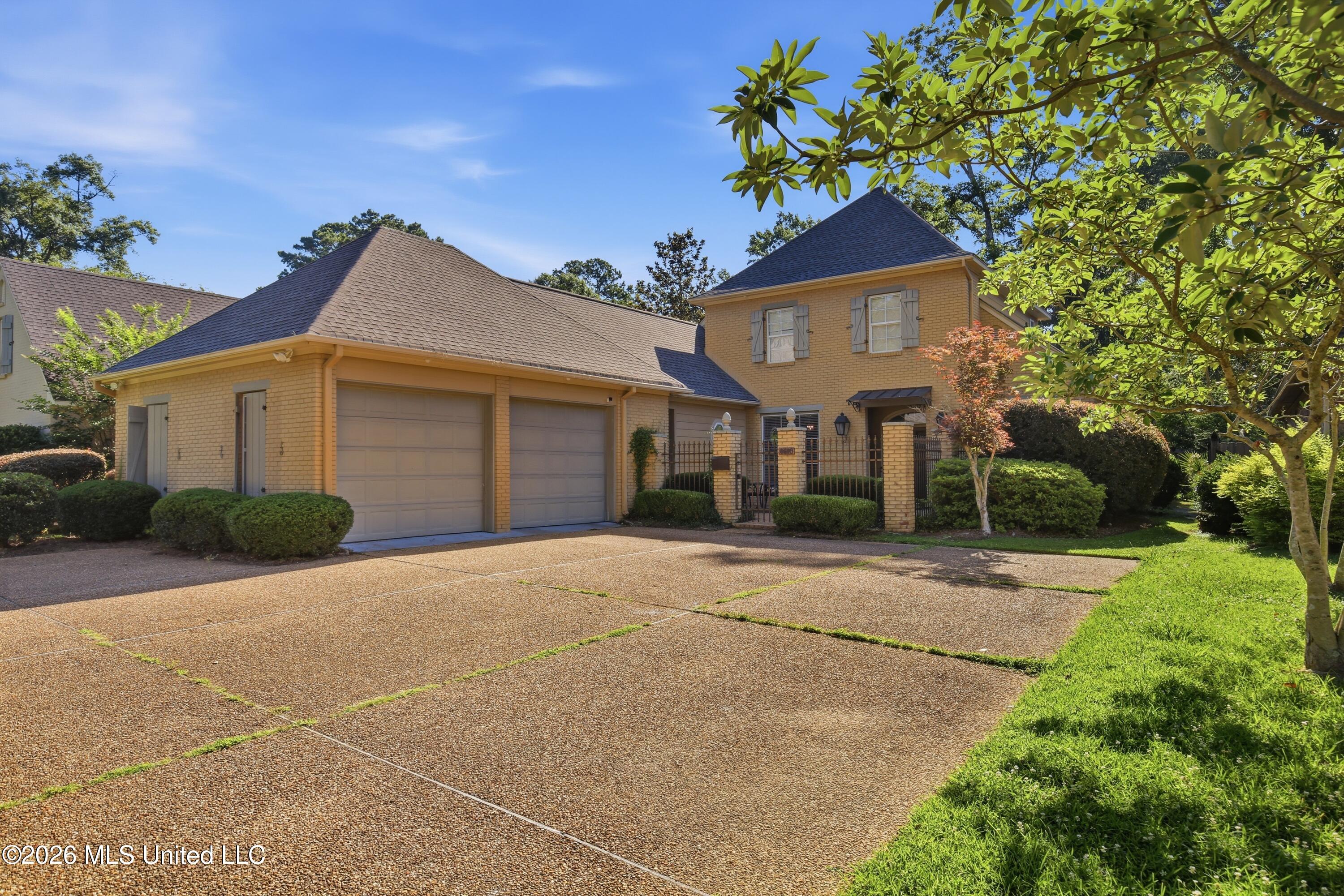 4610 Maurey Road Property Photo 1