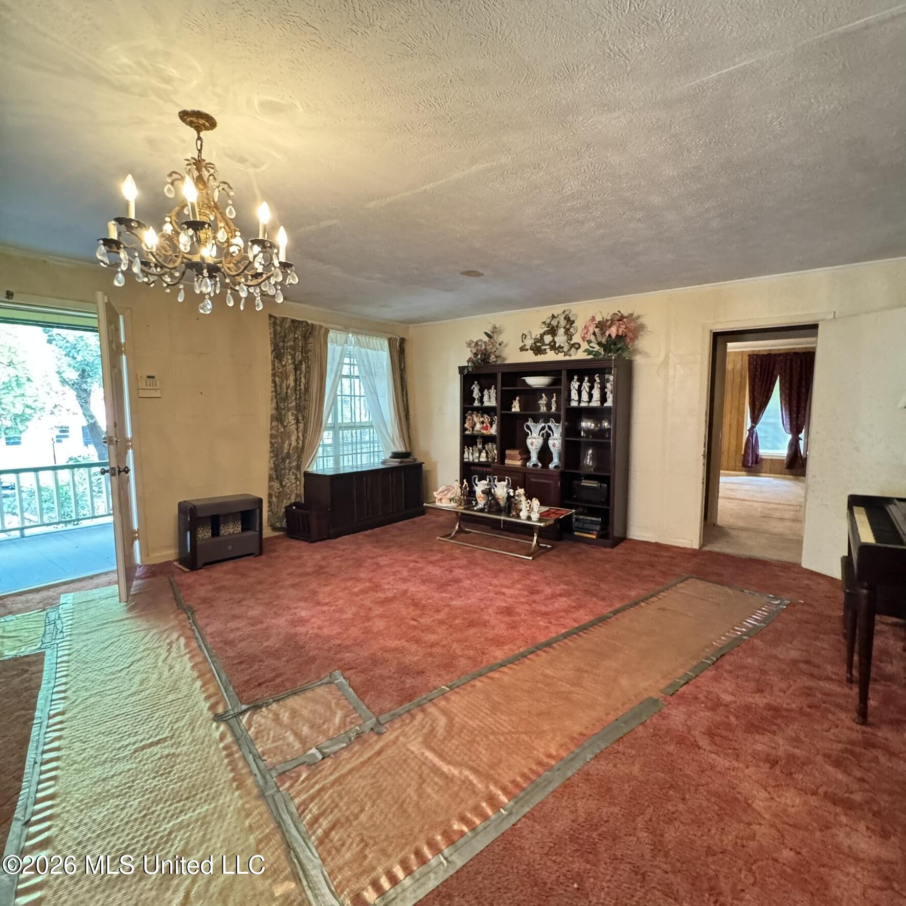 919 N Union Street Property Photo 6