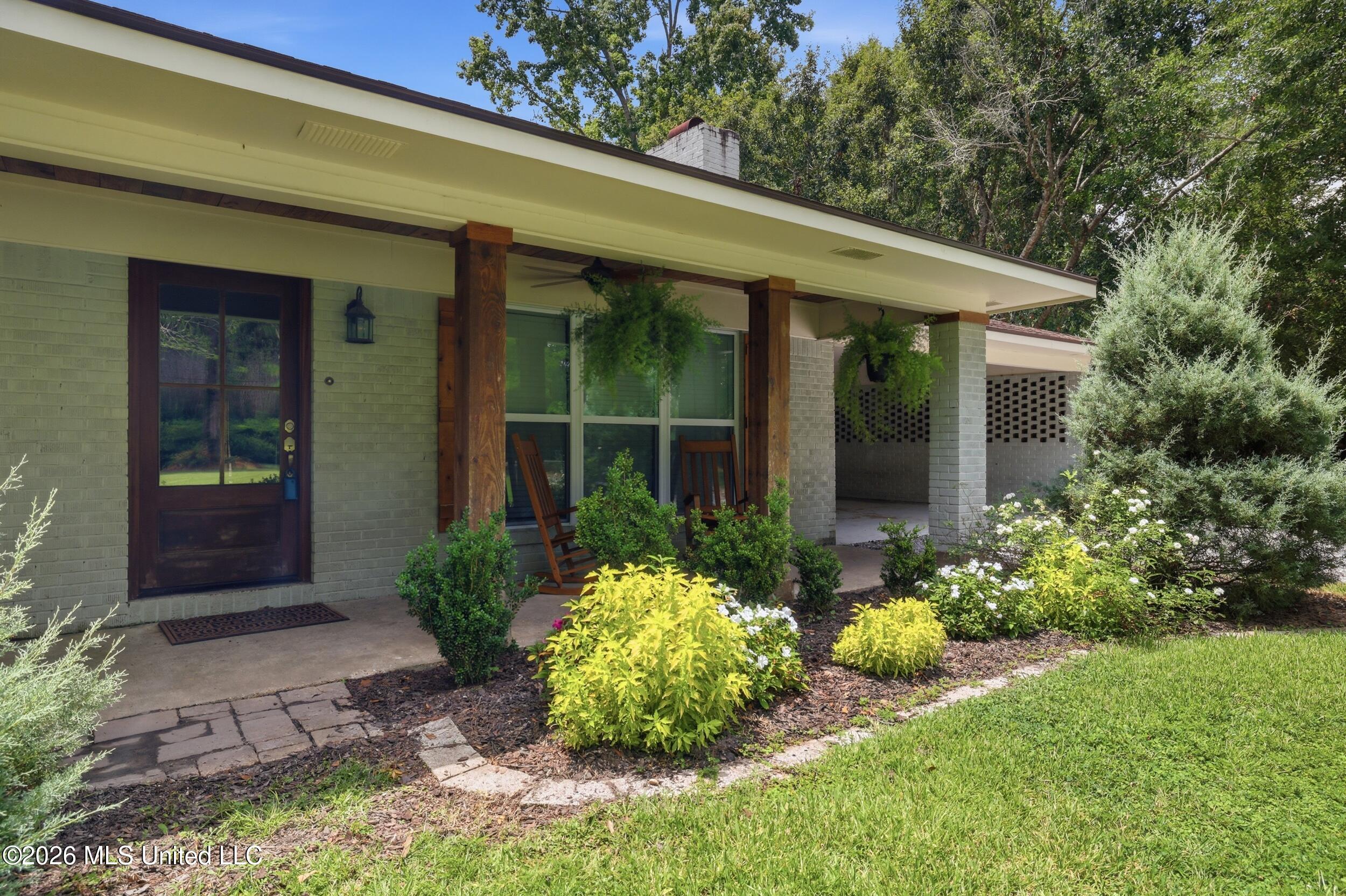 8801 Dixie Street Property Photo 7