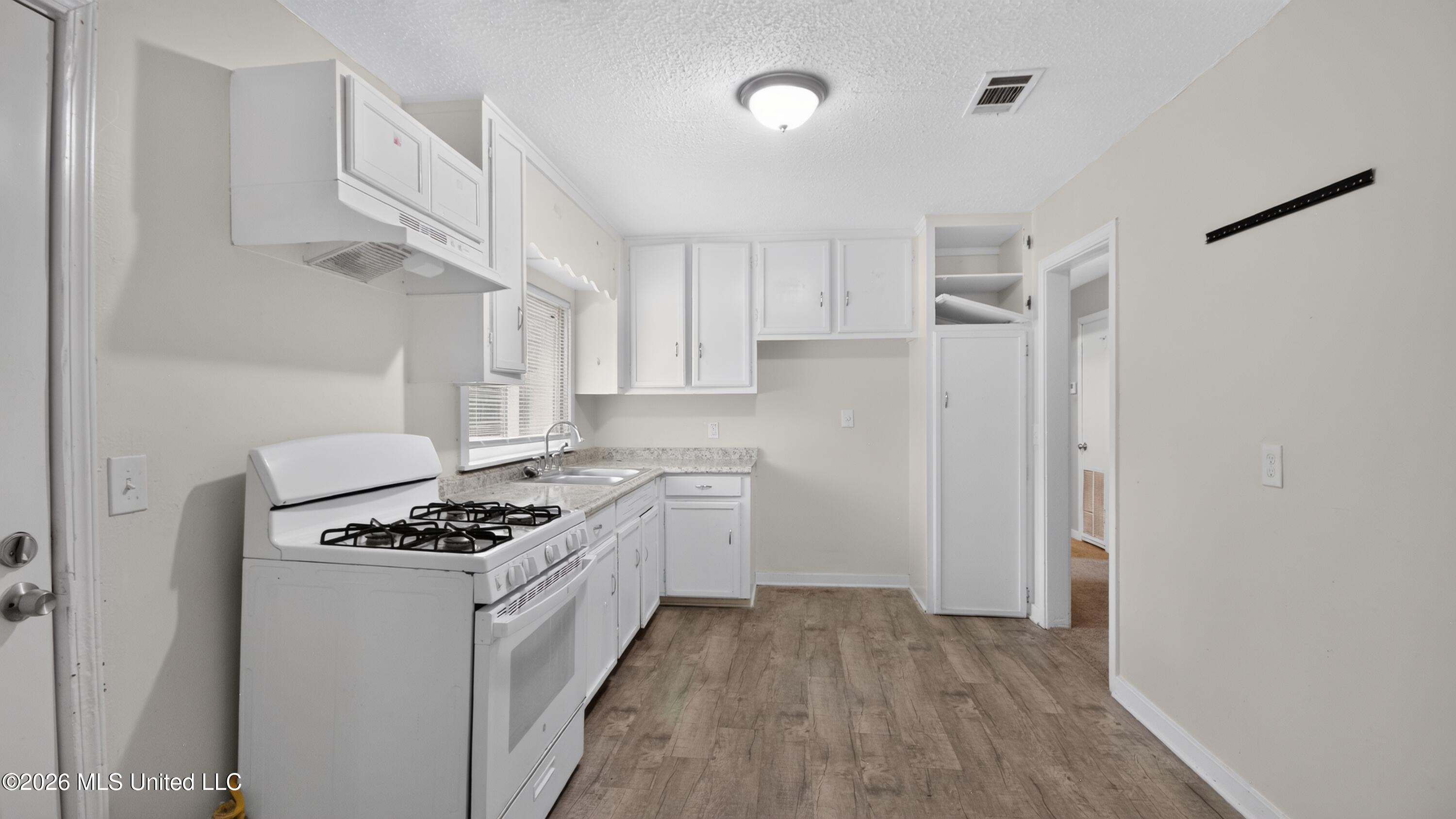 120 Wacker Drive Property Photo 4