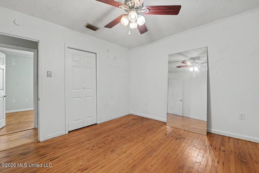 2406 8th Street Property Photo 12