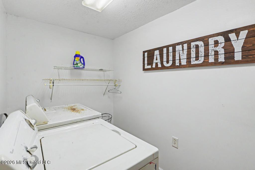 2406 8th Street Property Photo 19