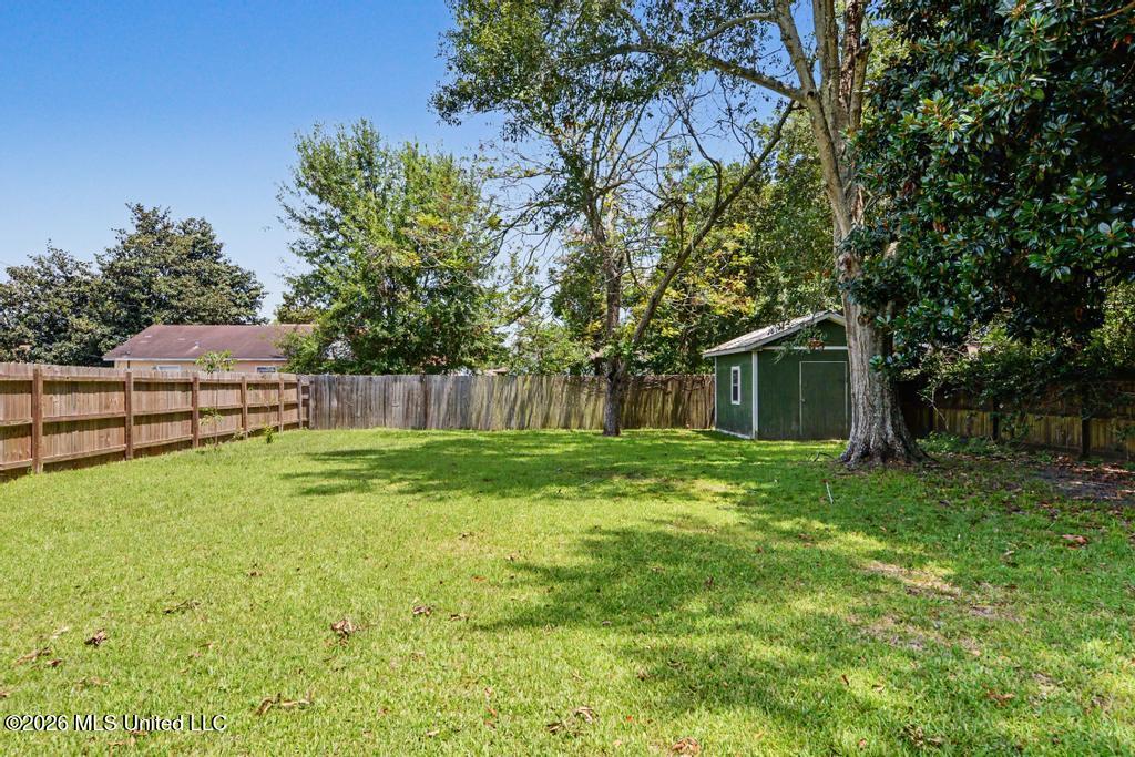 2406 8th Street Property Photo 20
