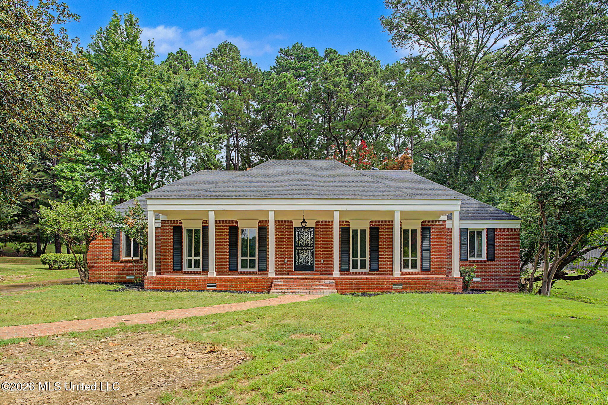 304 Cahill Street Property Photo 2