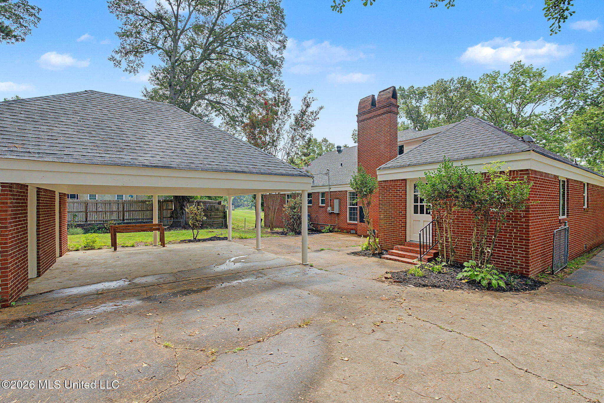 304 Cahill Street Property Photo 9