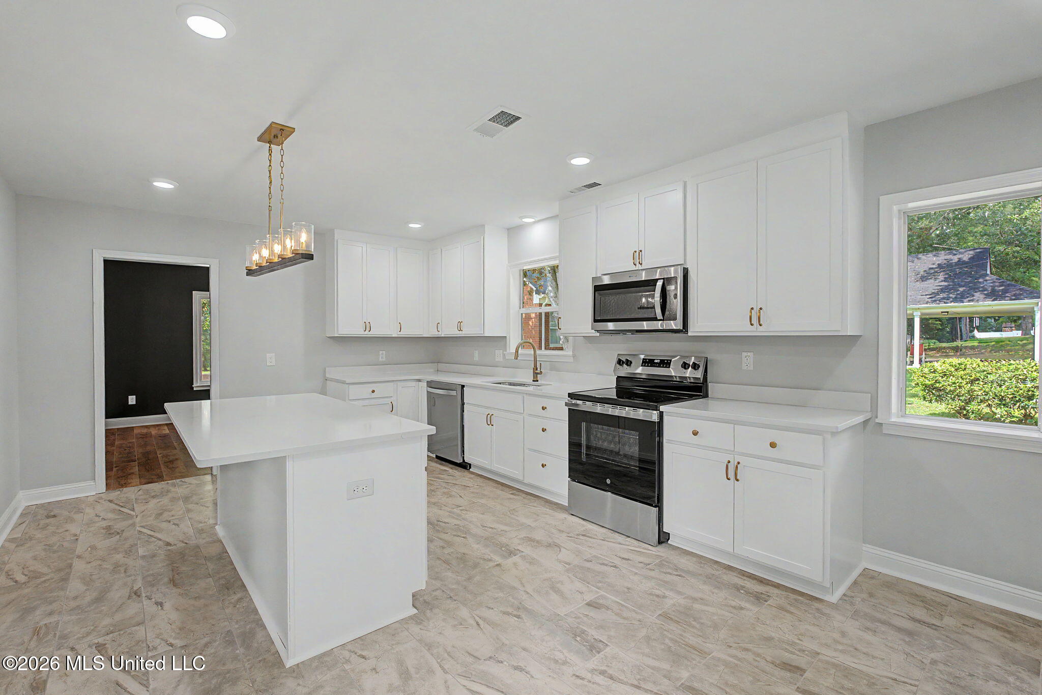 304 Cahill Street Property Photo 14