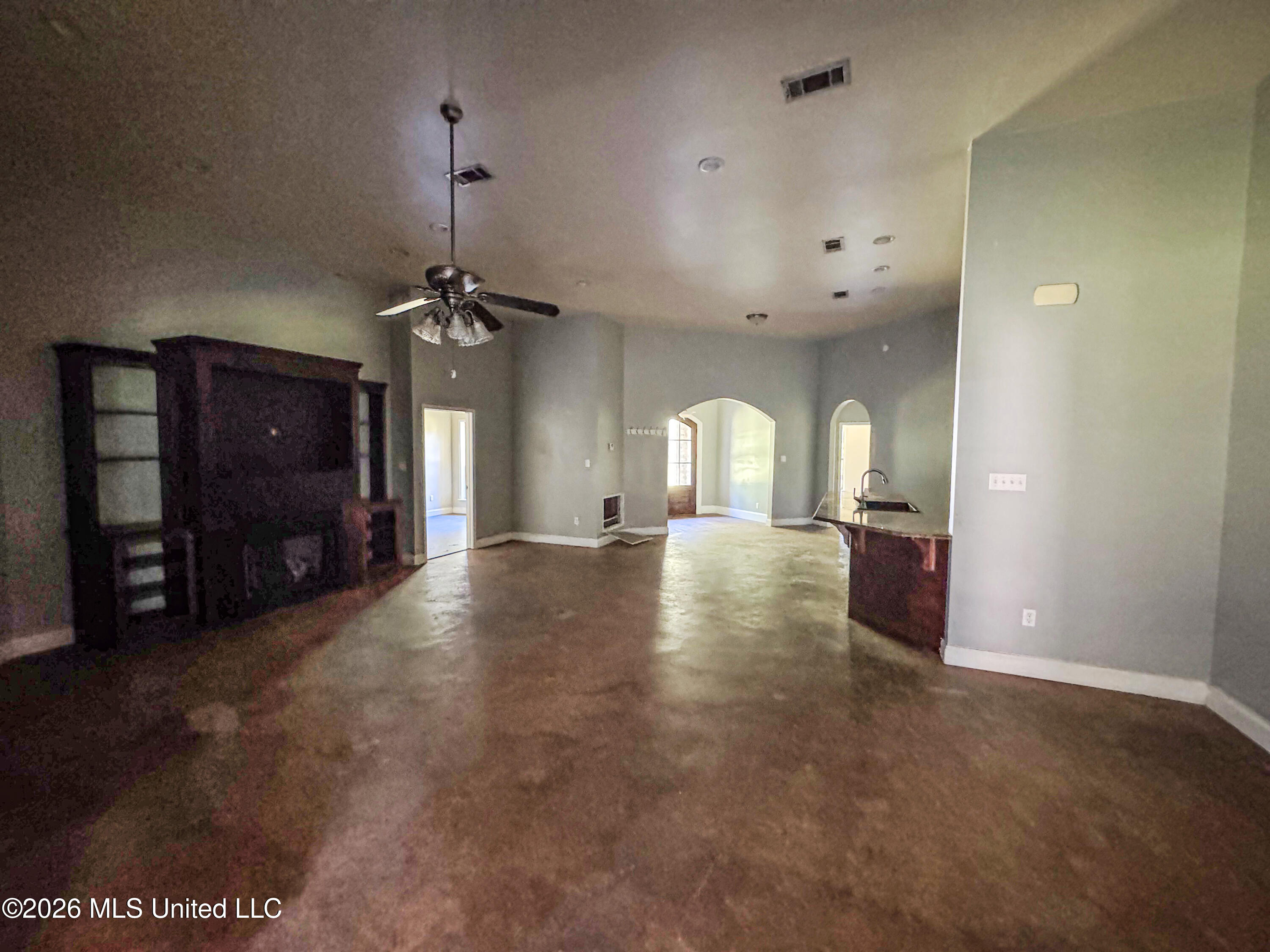 2552 Mcclendon Road Property Photo 8