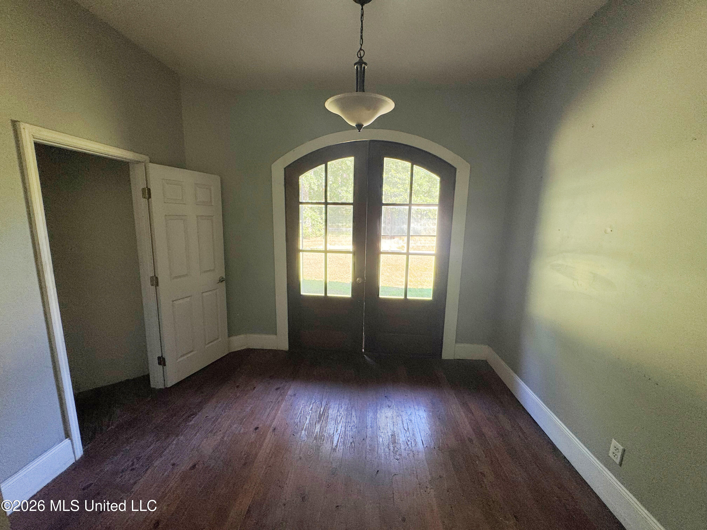 2552 Mcclendon Road Property Photo 10
