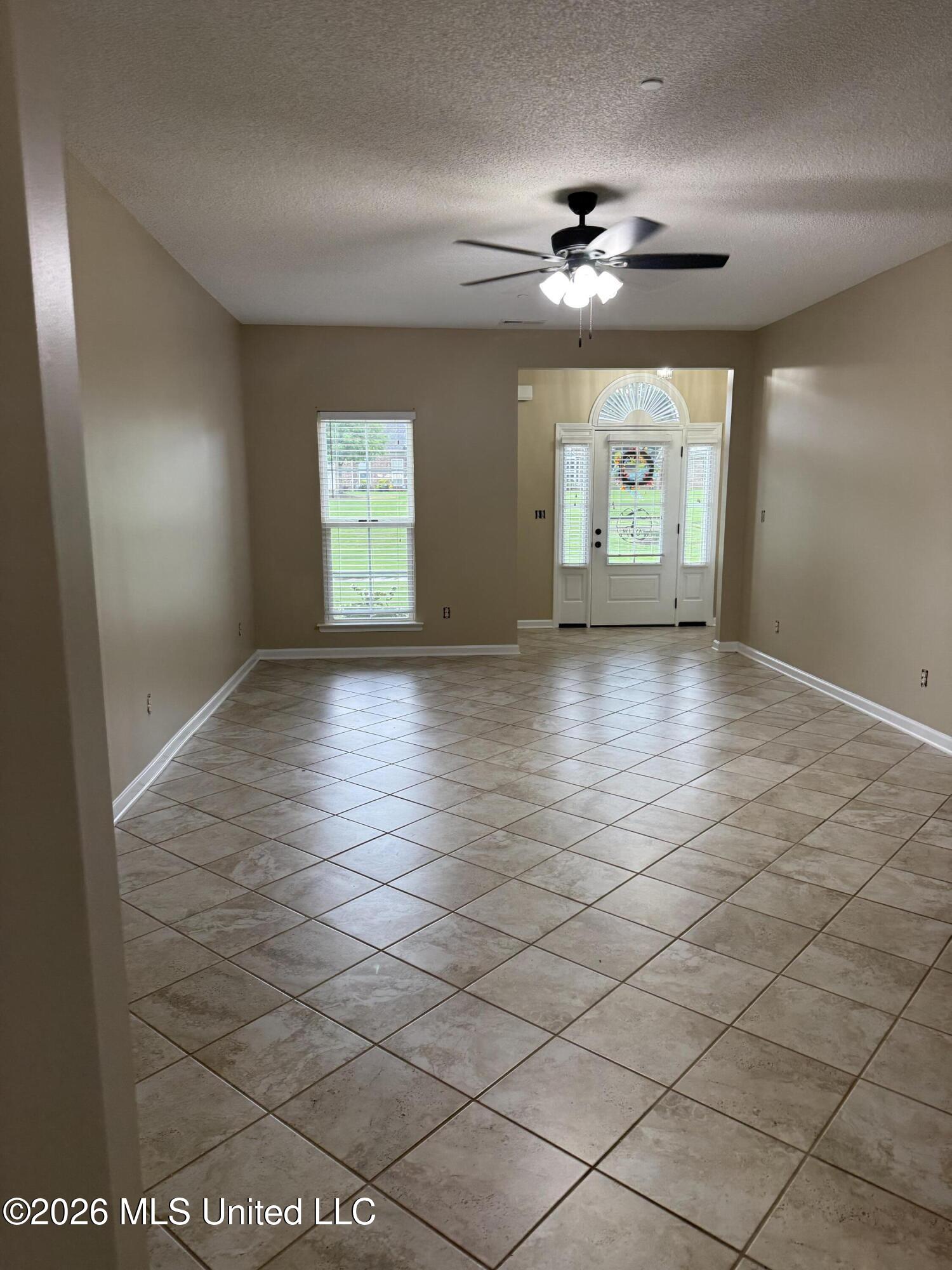 3234 Jade Lane Property Photo 6