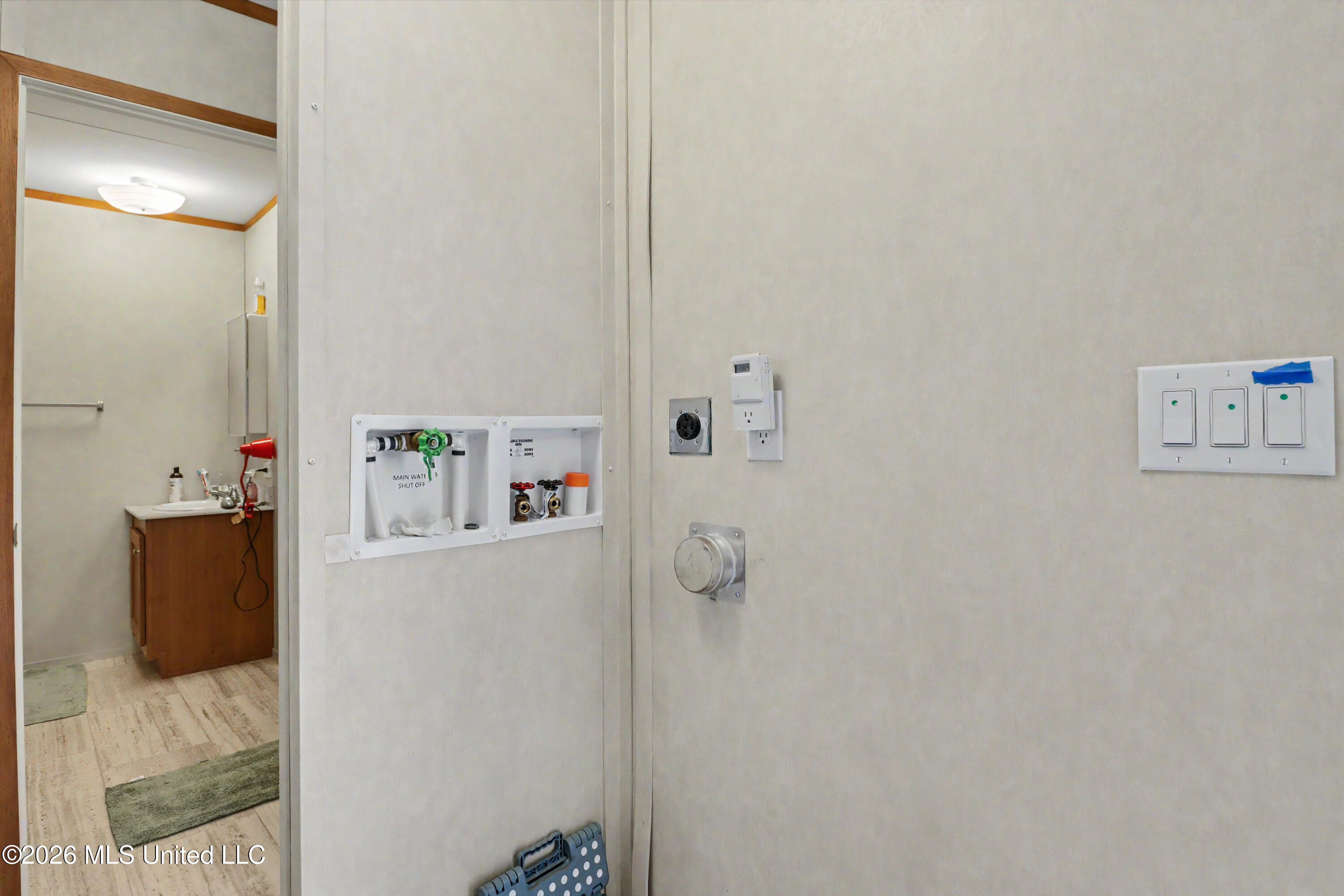 400 B New Hope Road Property Photo 11