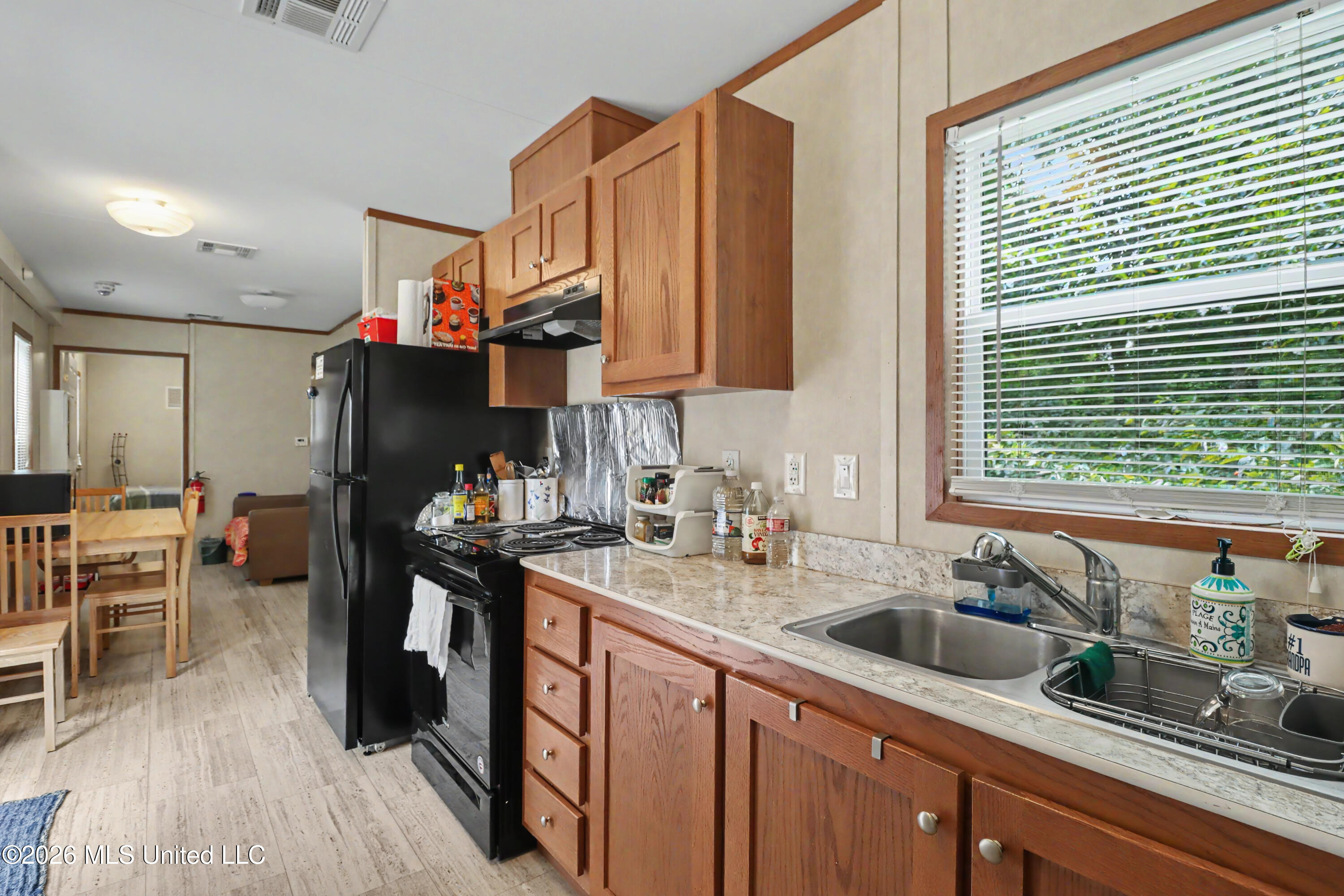 400 B New Hope Road Property Photo 13