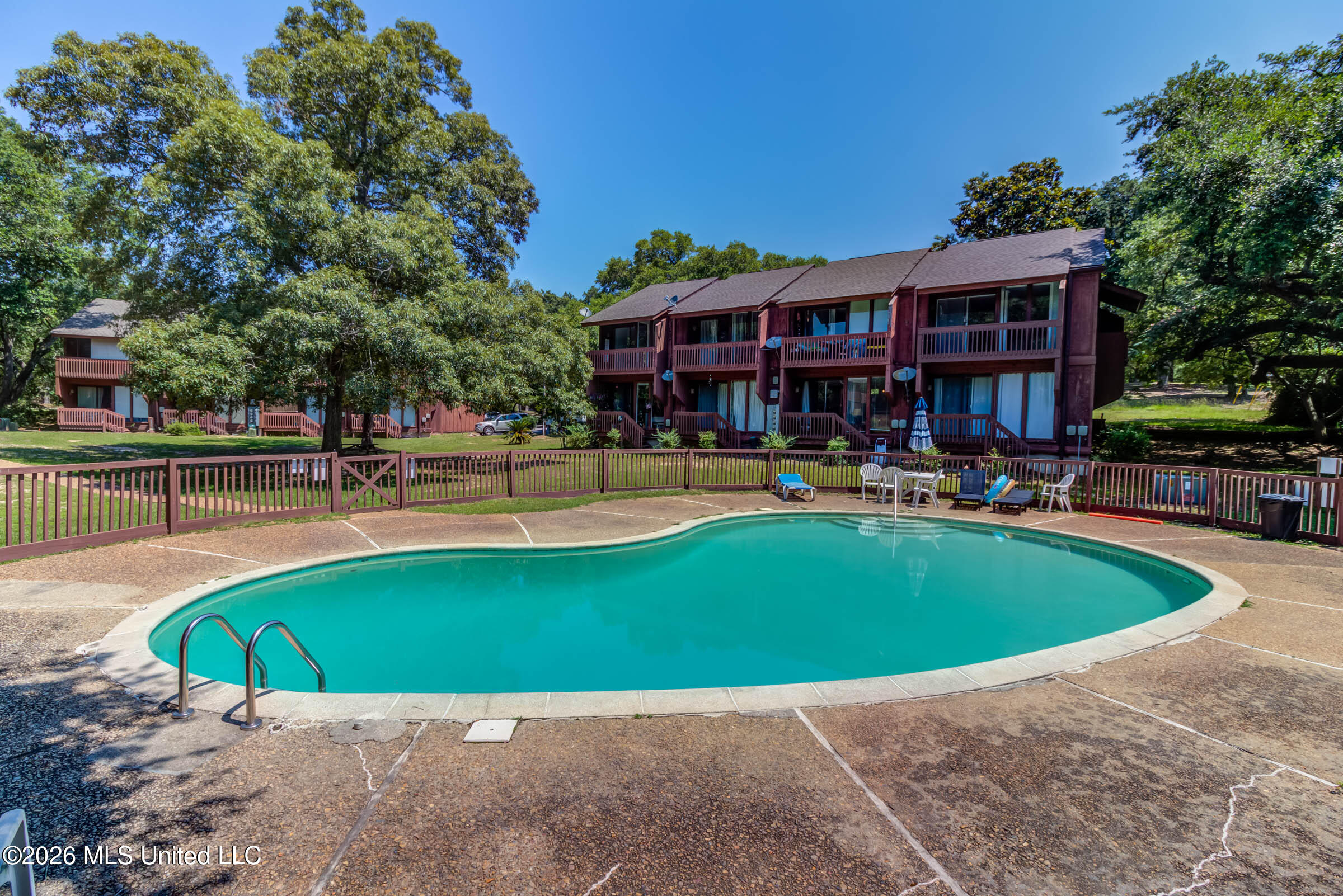 229 Lakeside Villa Property Photo 10