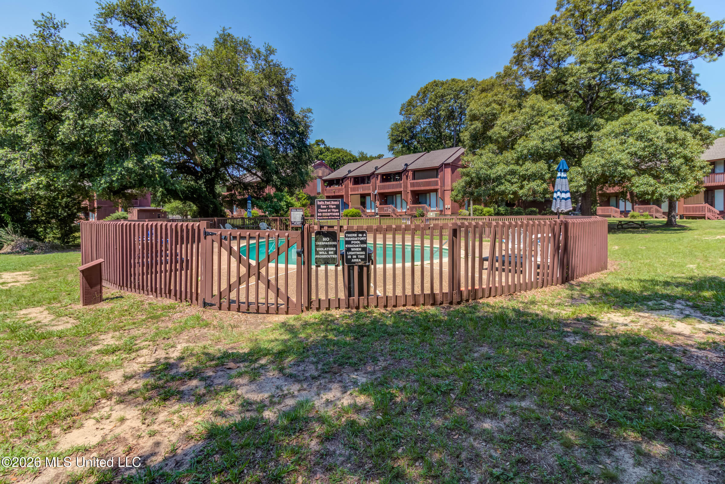 229 Lakeside Villa Property Photo 11