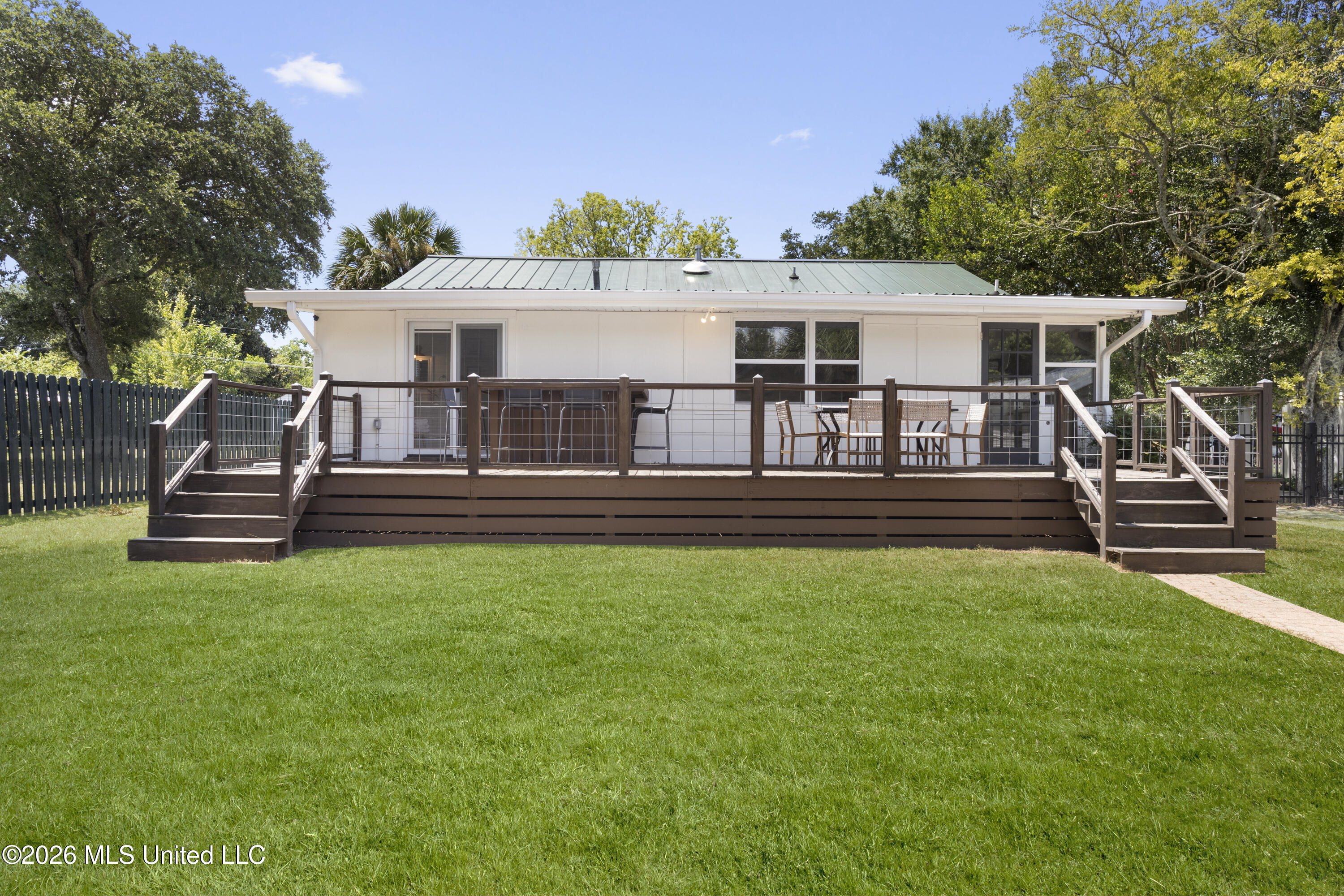 145 Bay View Court Property Photo 43