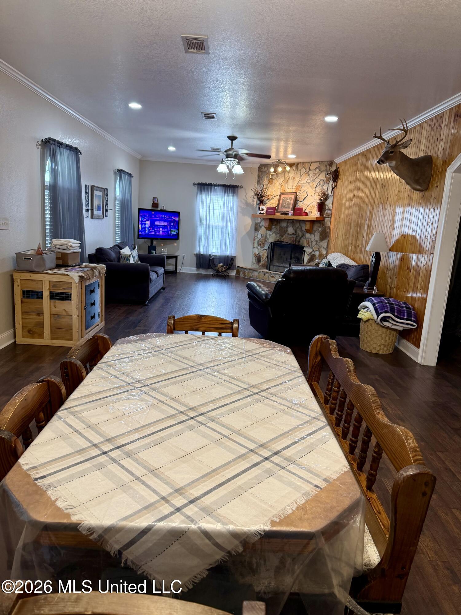 9170 Henry Shubert Road Property Photo 4