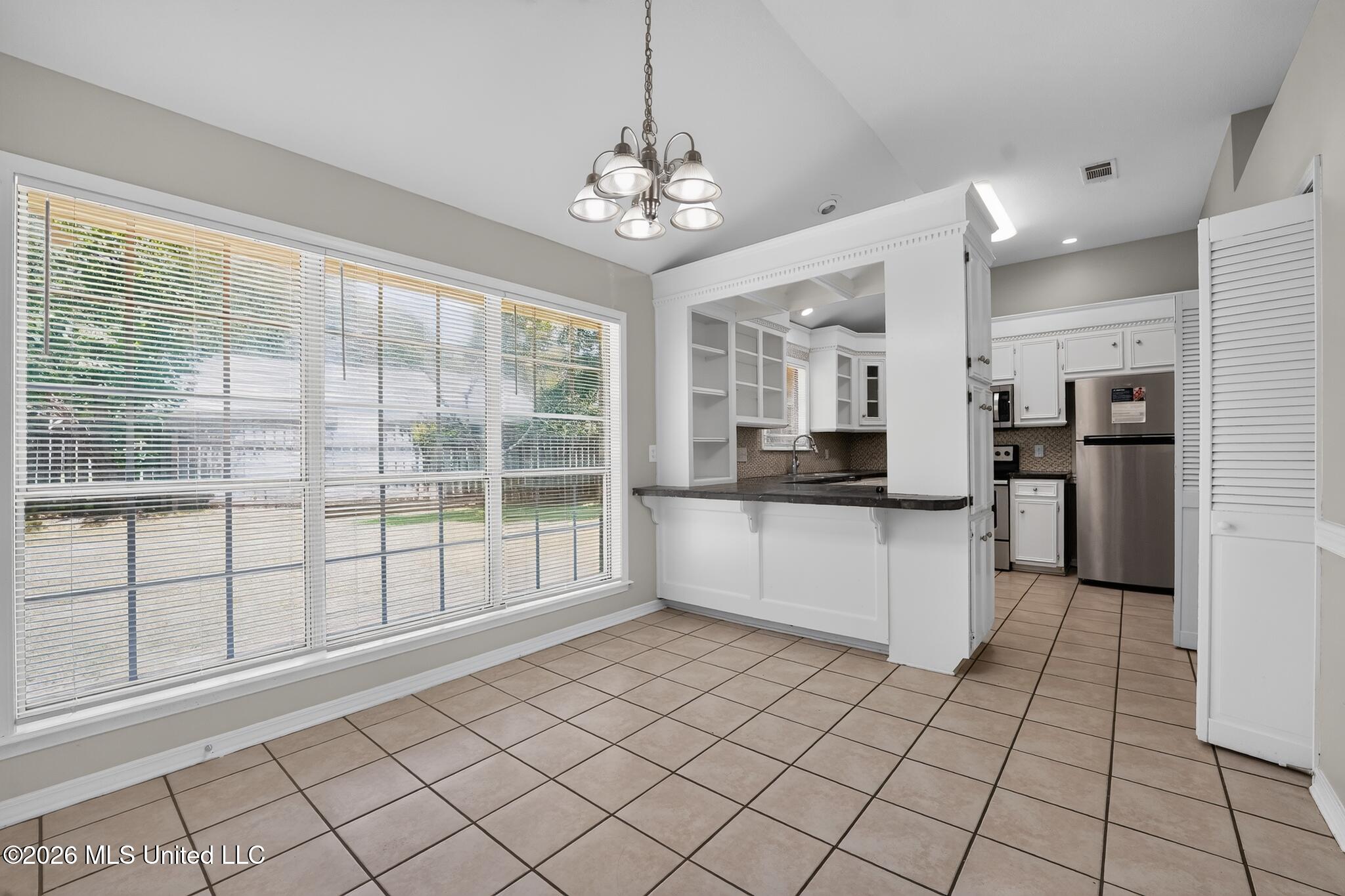 816 Strawberry Pointe Property Photo 7