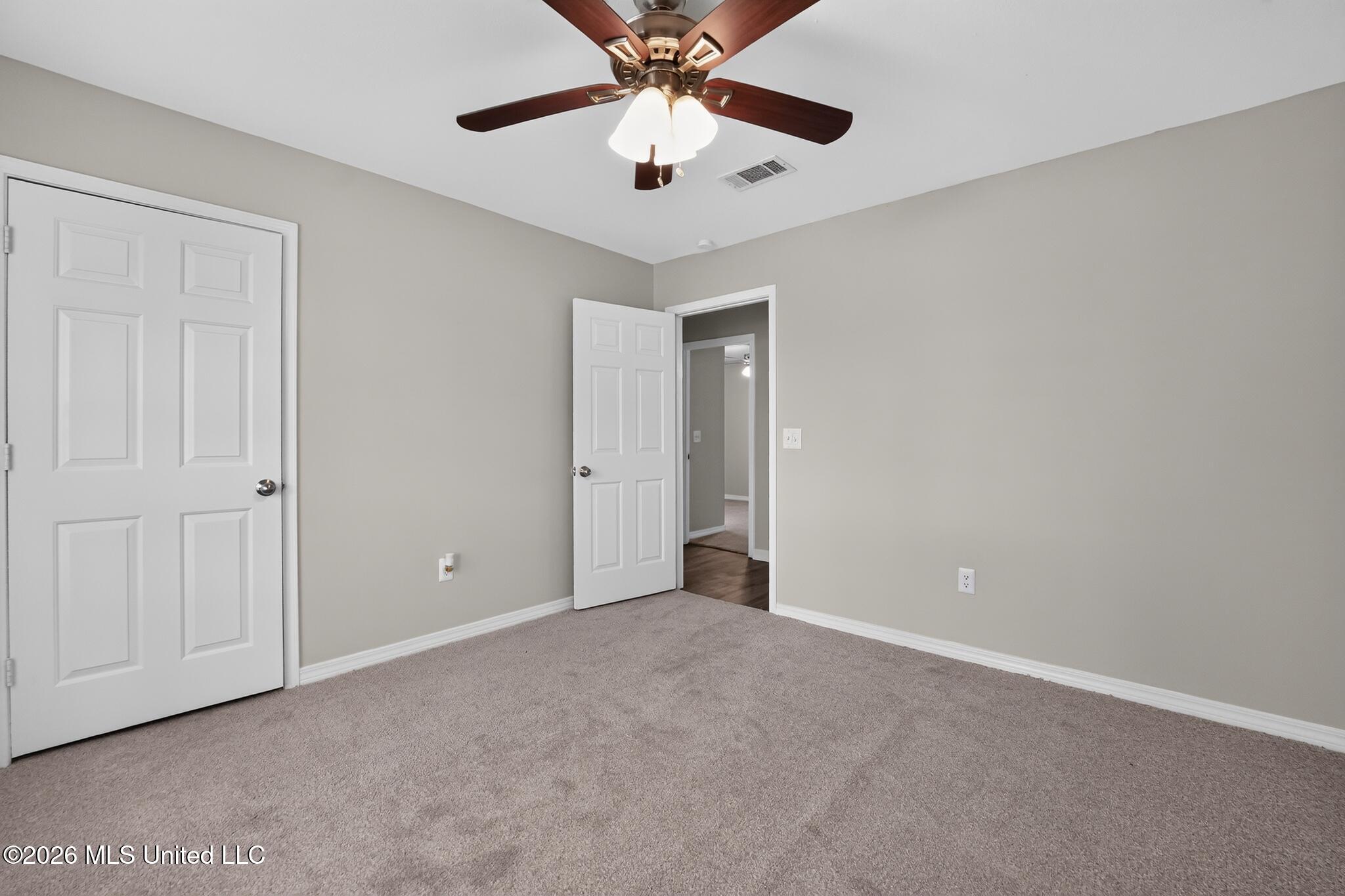 816 Strawberry Pointe Property Photo 11