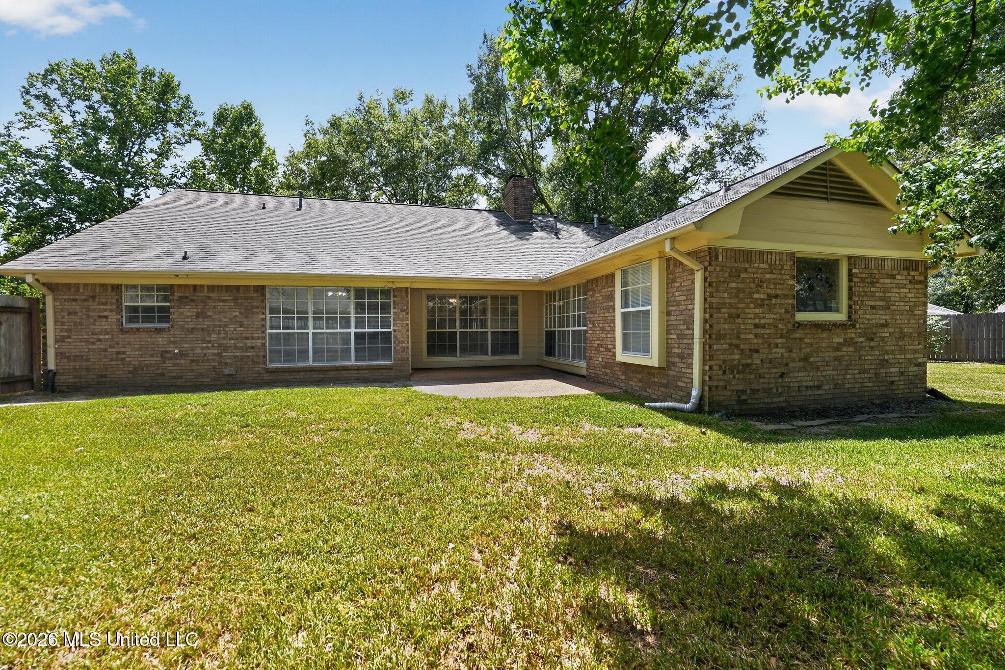 816 Strawberry Pointe Property Photo 20
