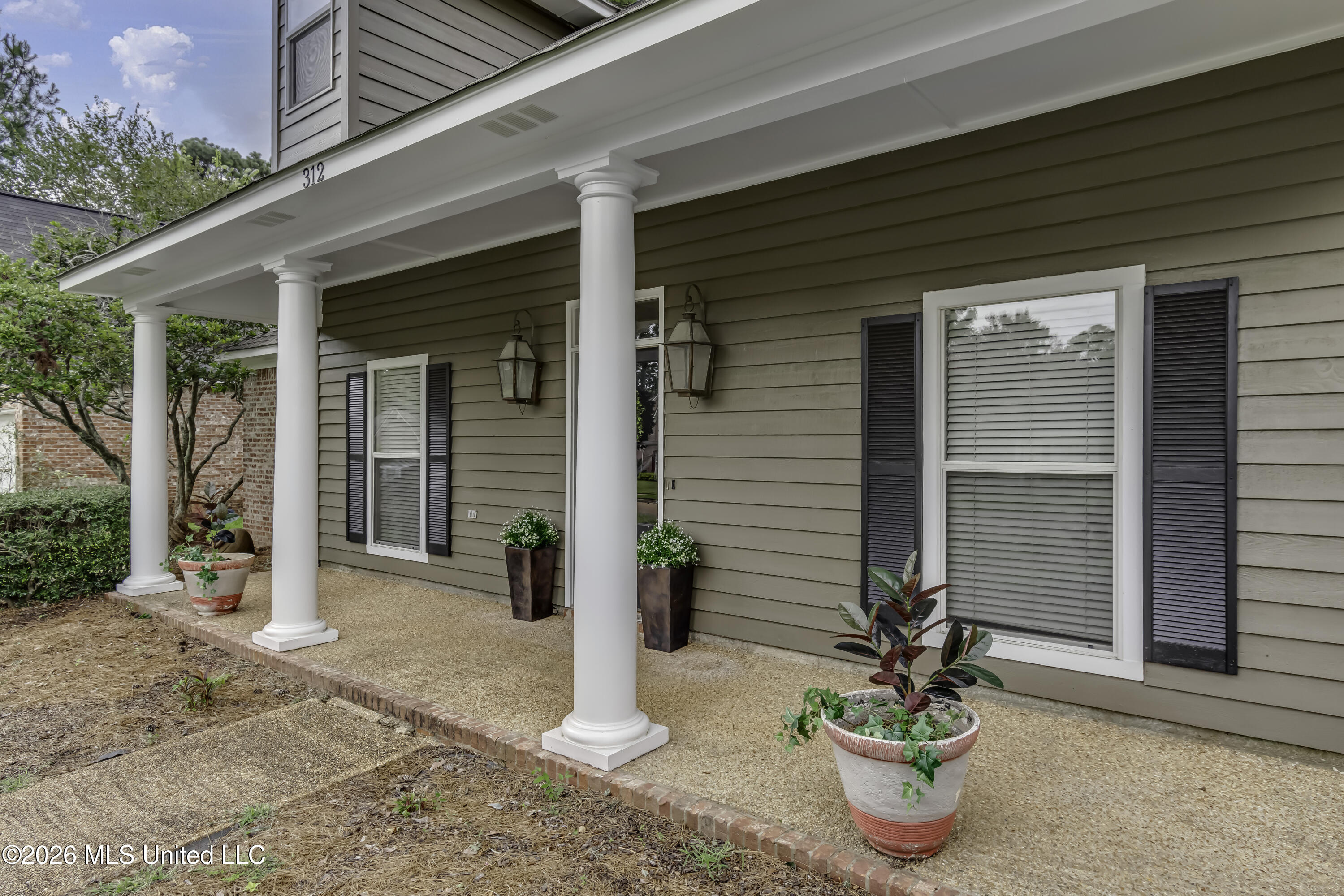 312 Pinewood Lane Property Photo 7