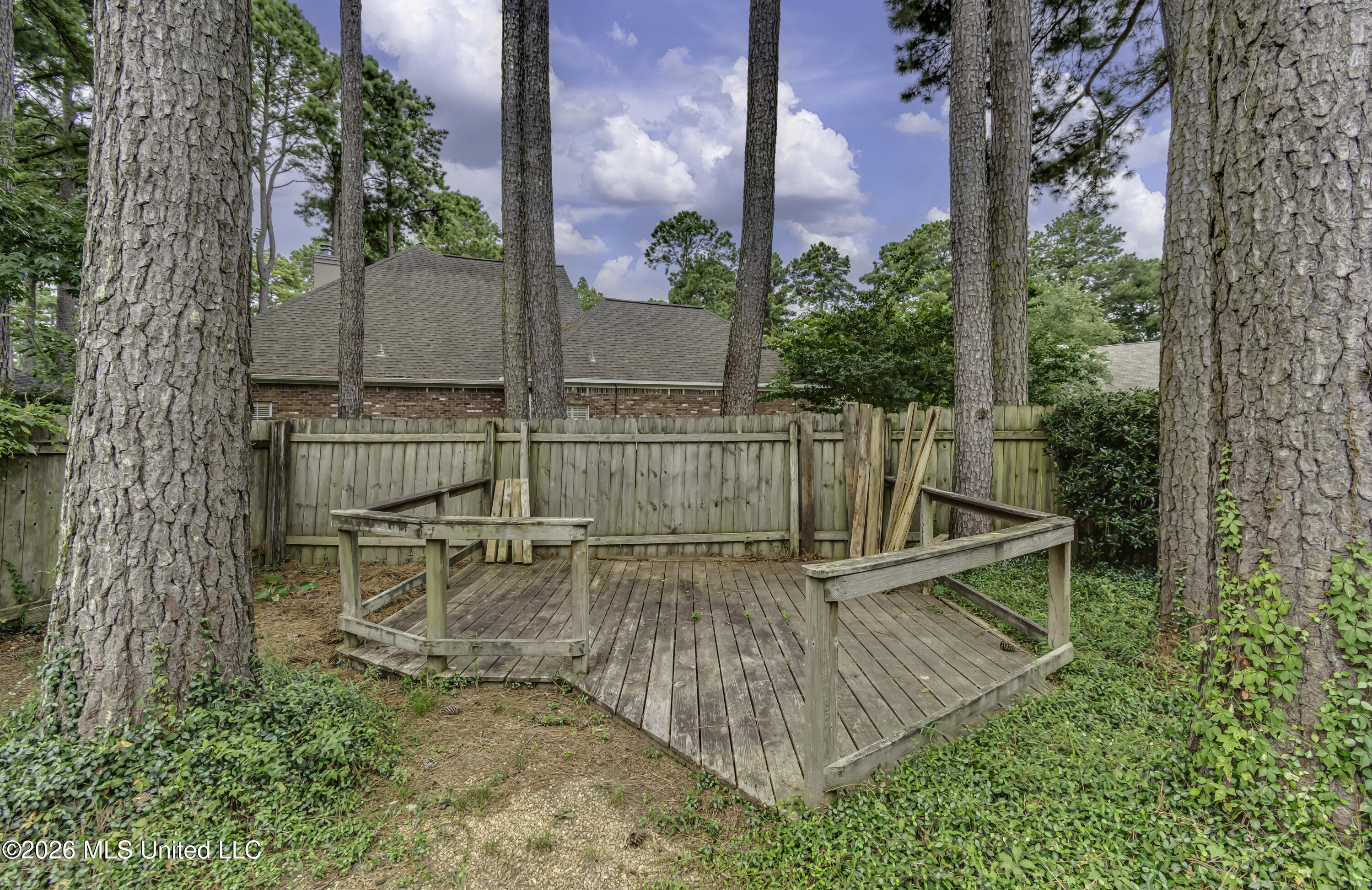 312 Pinewood Lane Property Photo 50