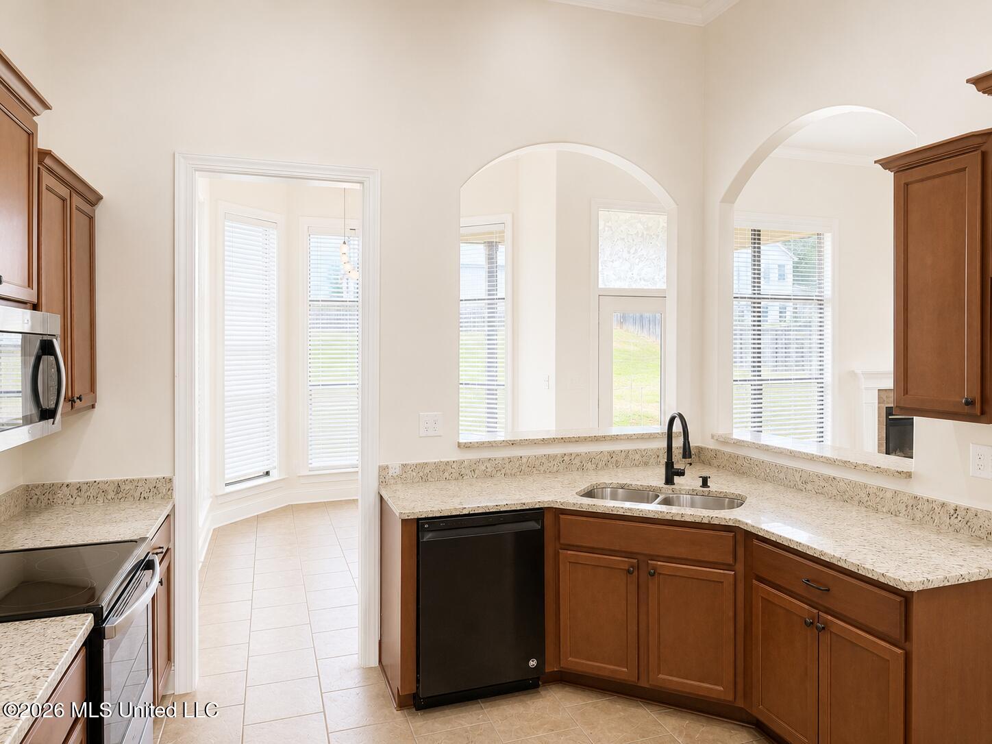 14518 Smokey Lane Property Photo 6