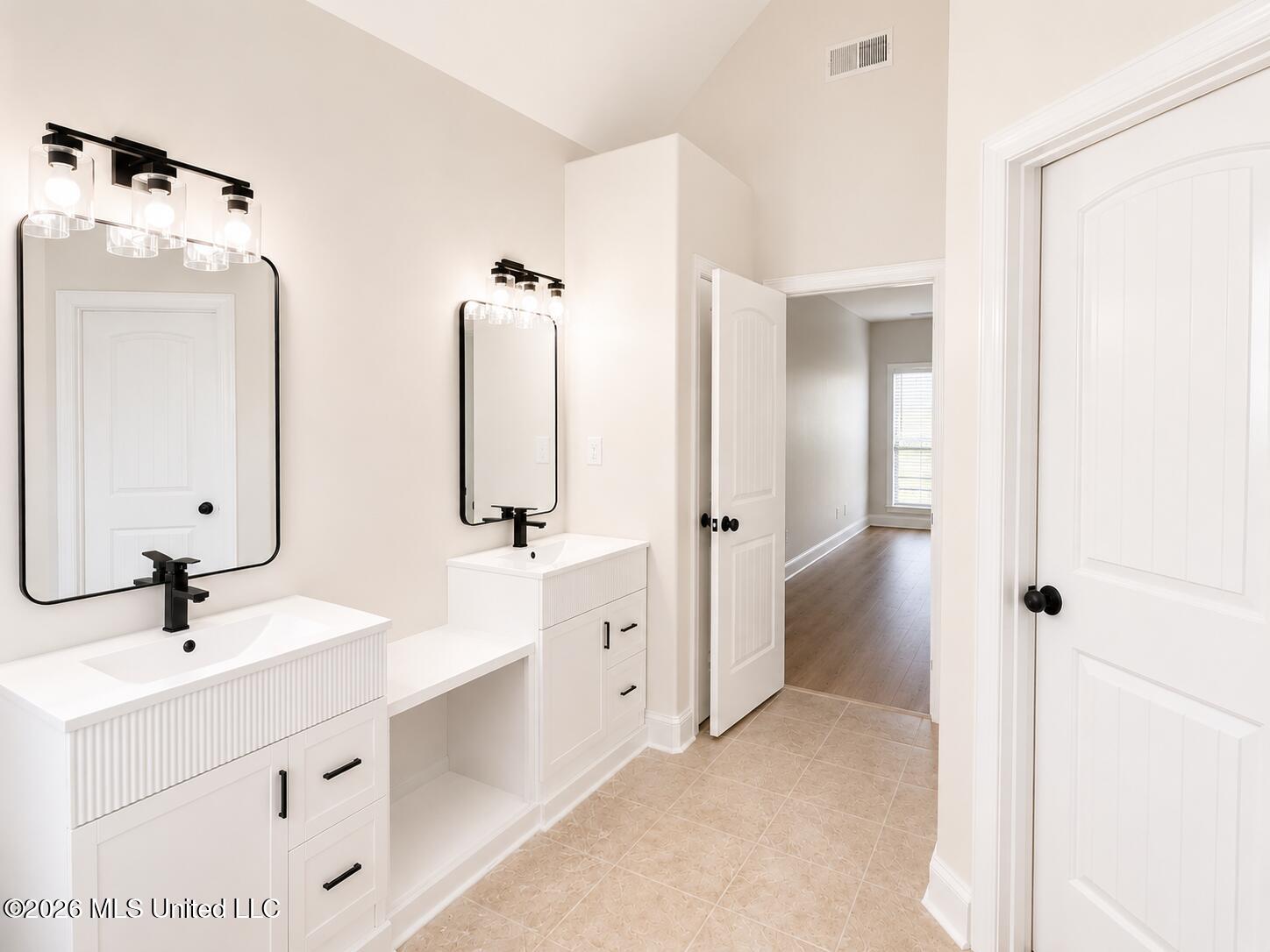 14518 Smokey Lane Property Photo 9