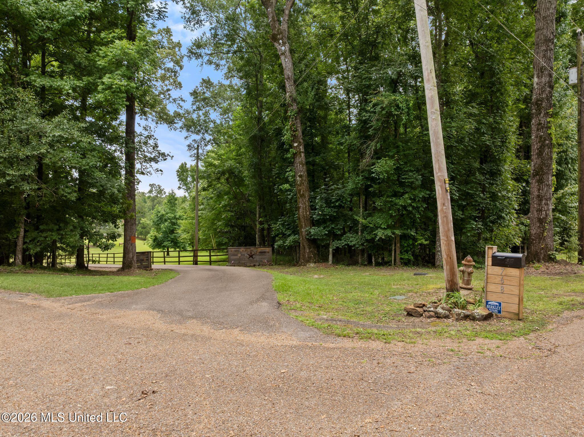 768 Lake Boulevard Property Photo 40