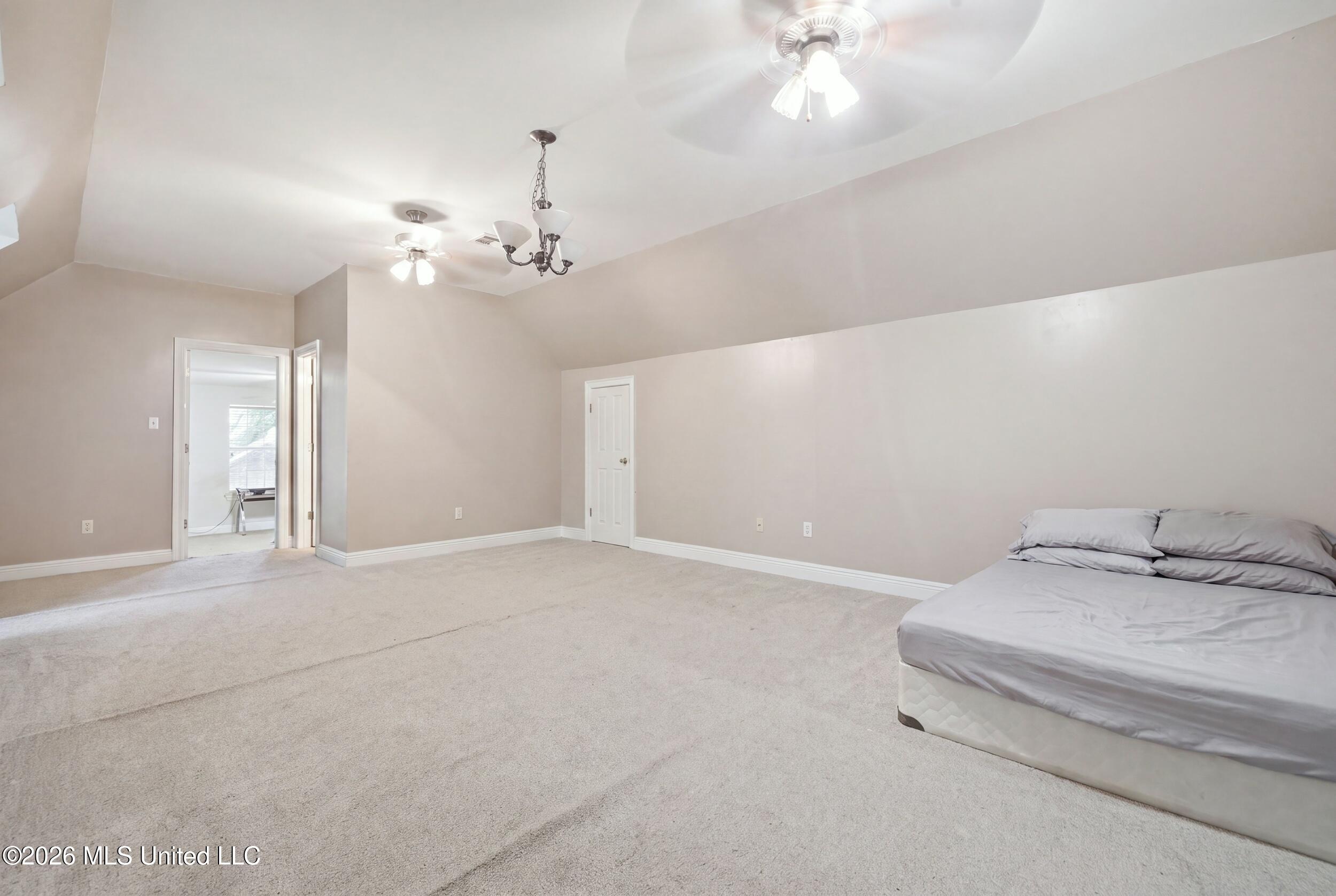 3516 S River Ridge Drive Property Photo 34