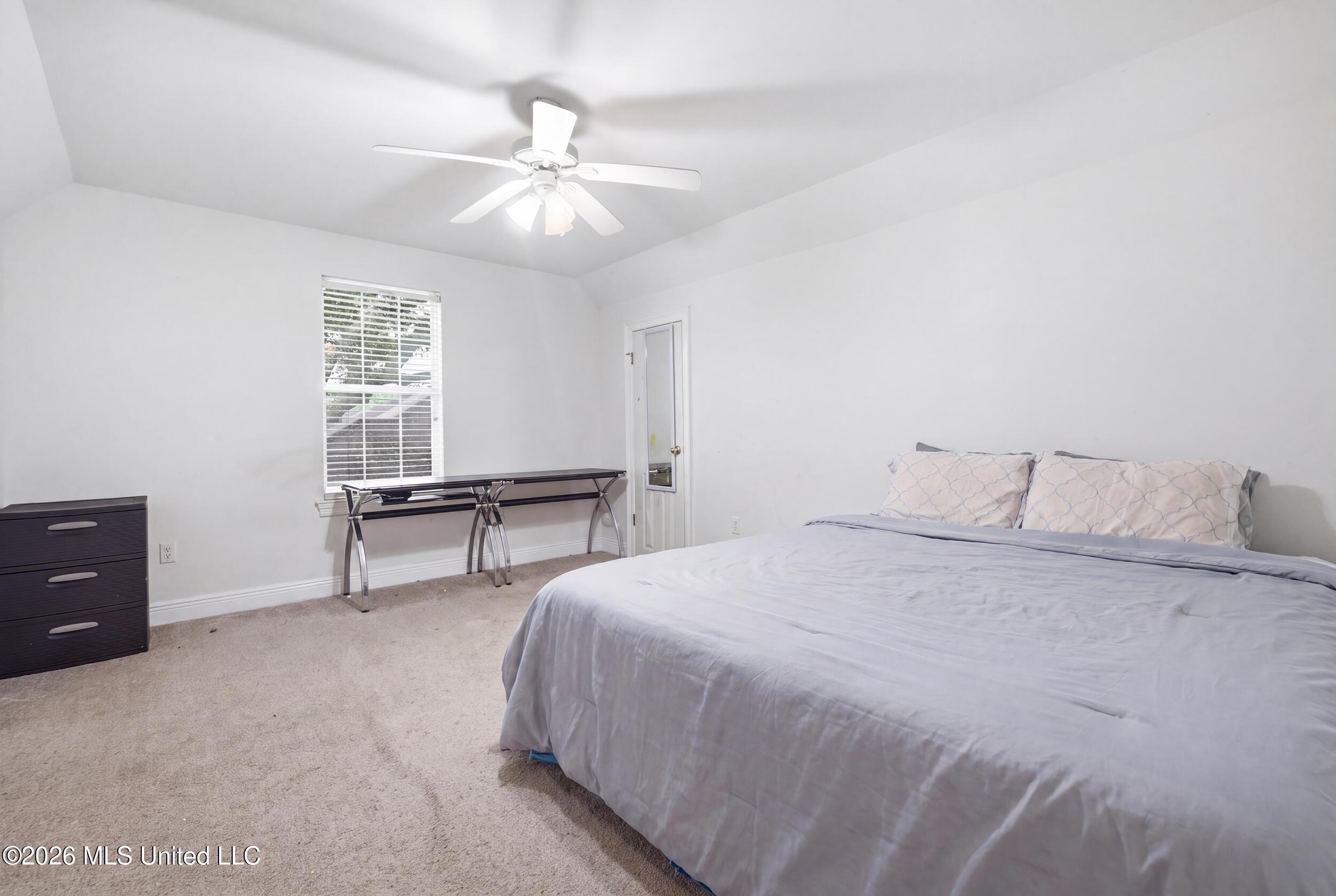 3516 S River Ridge Drive Property Photo 36