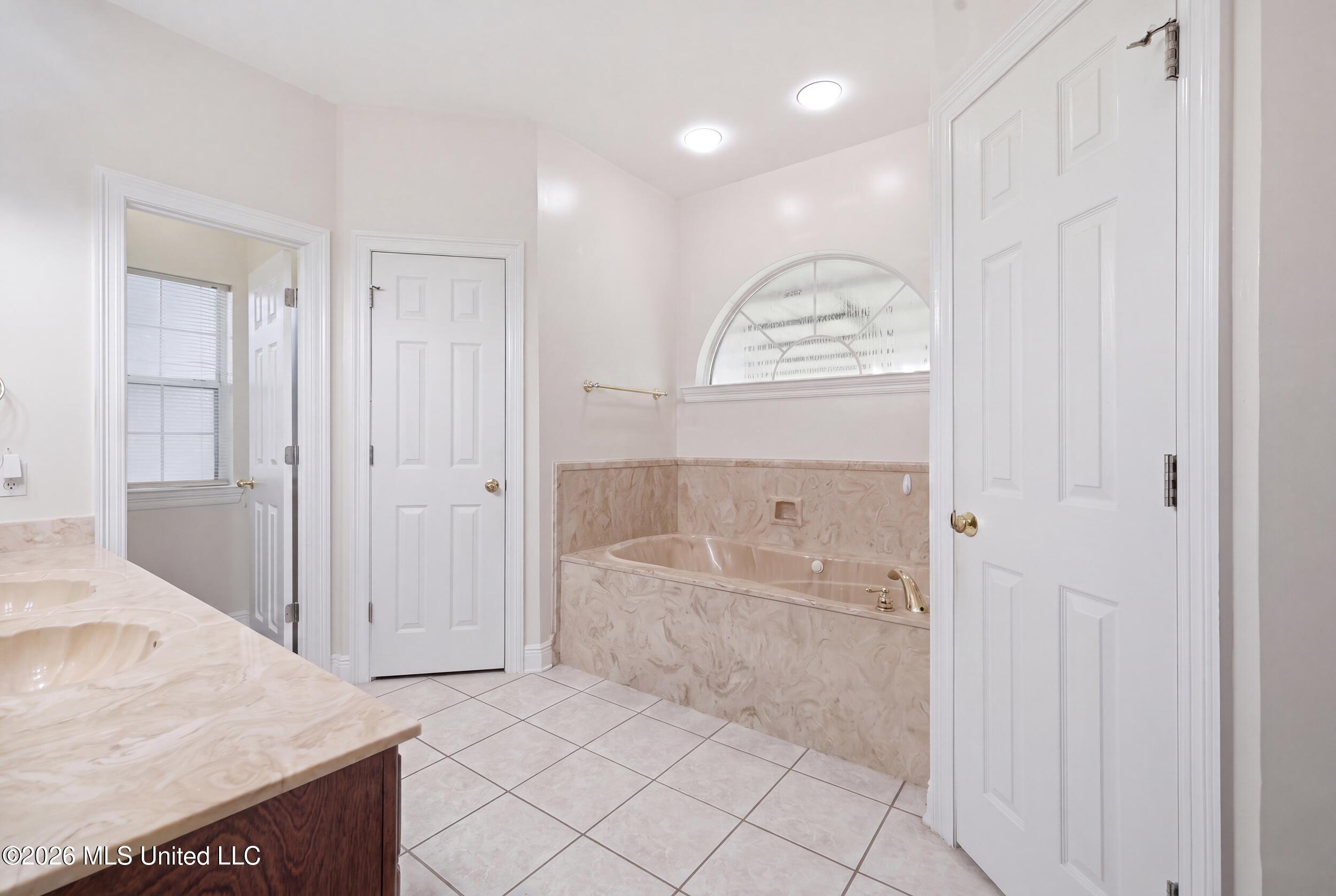 3516 S River Ridge Drive Property Photo 43