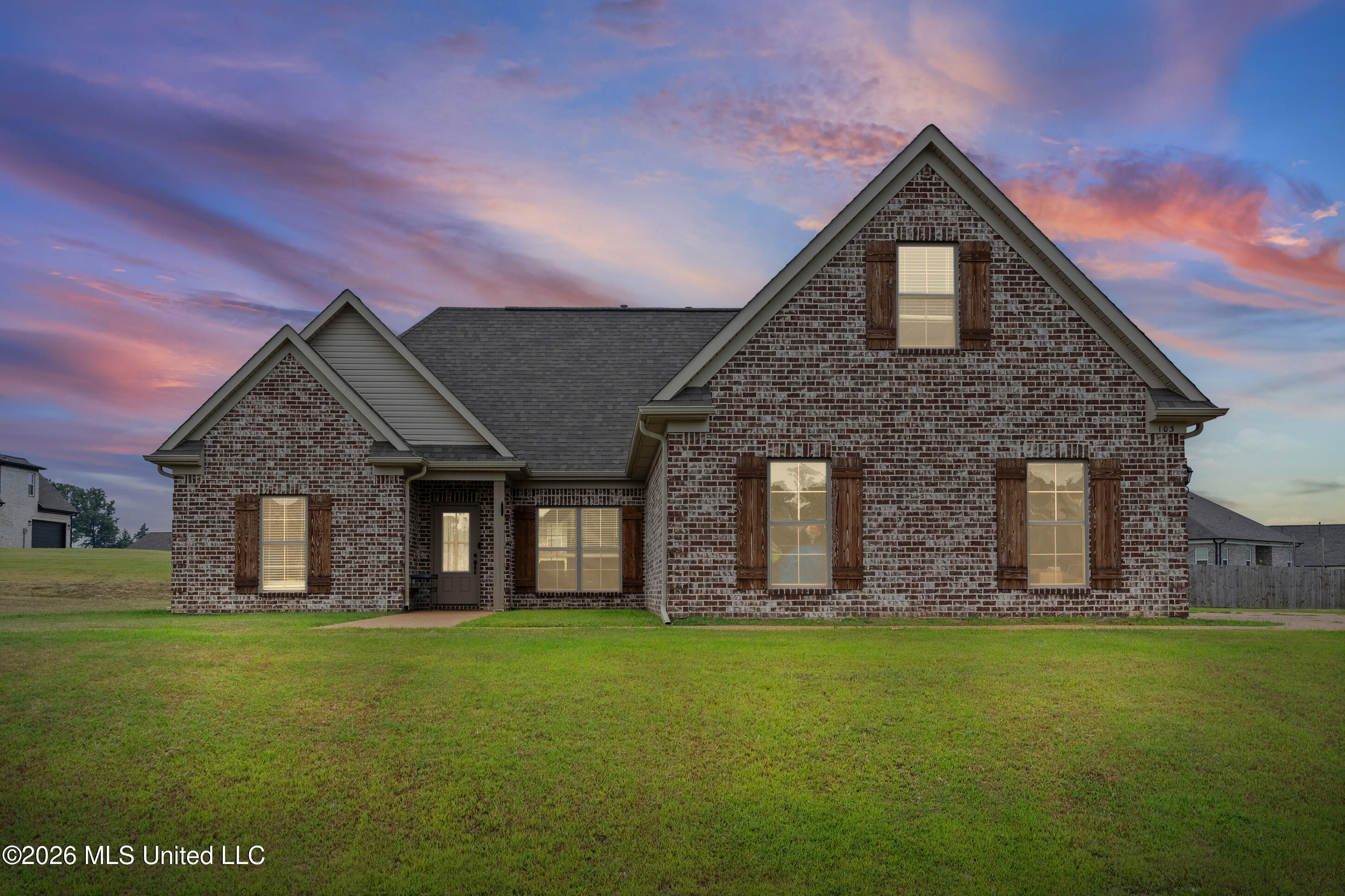 103 Cross Creek Drive Property Photo 1