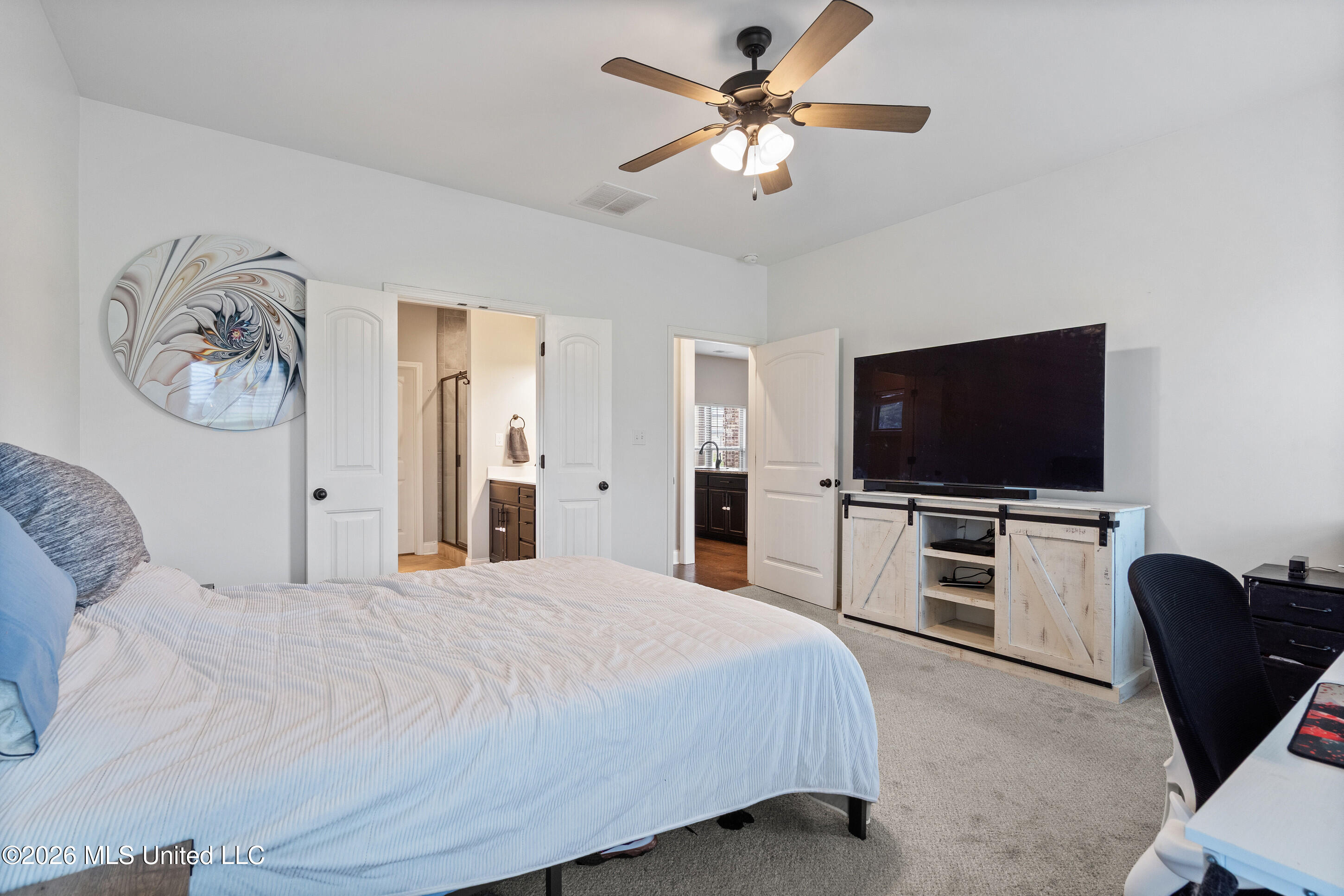 103 Cross Creek Drive Property Photo 12