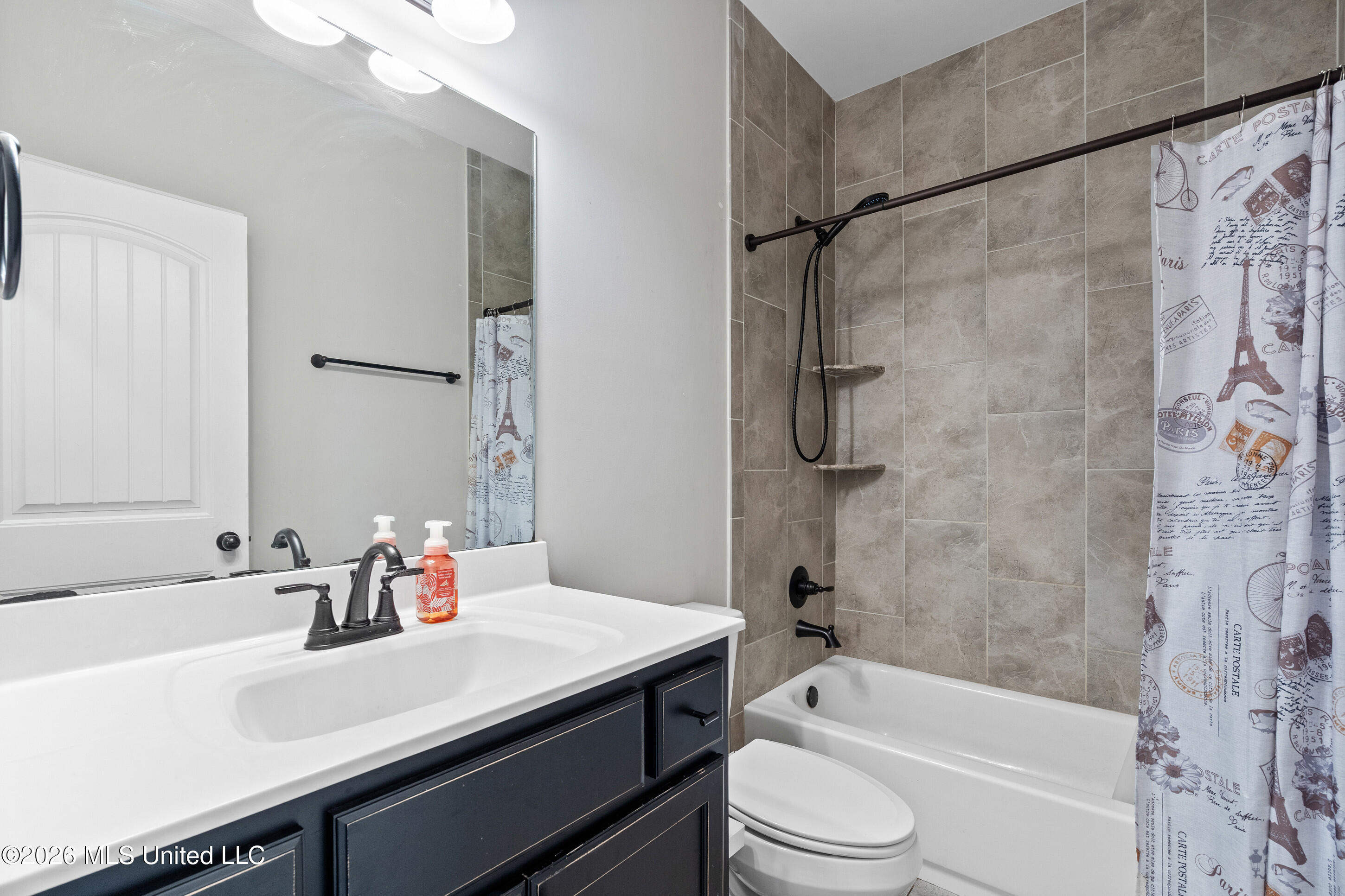 103 Cross Creek Drive Property Photo 17