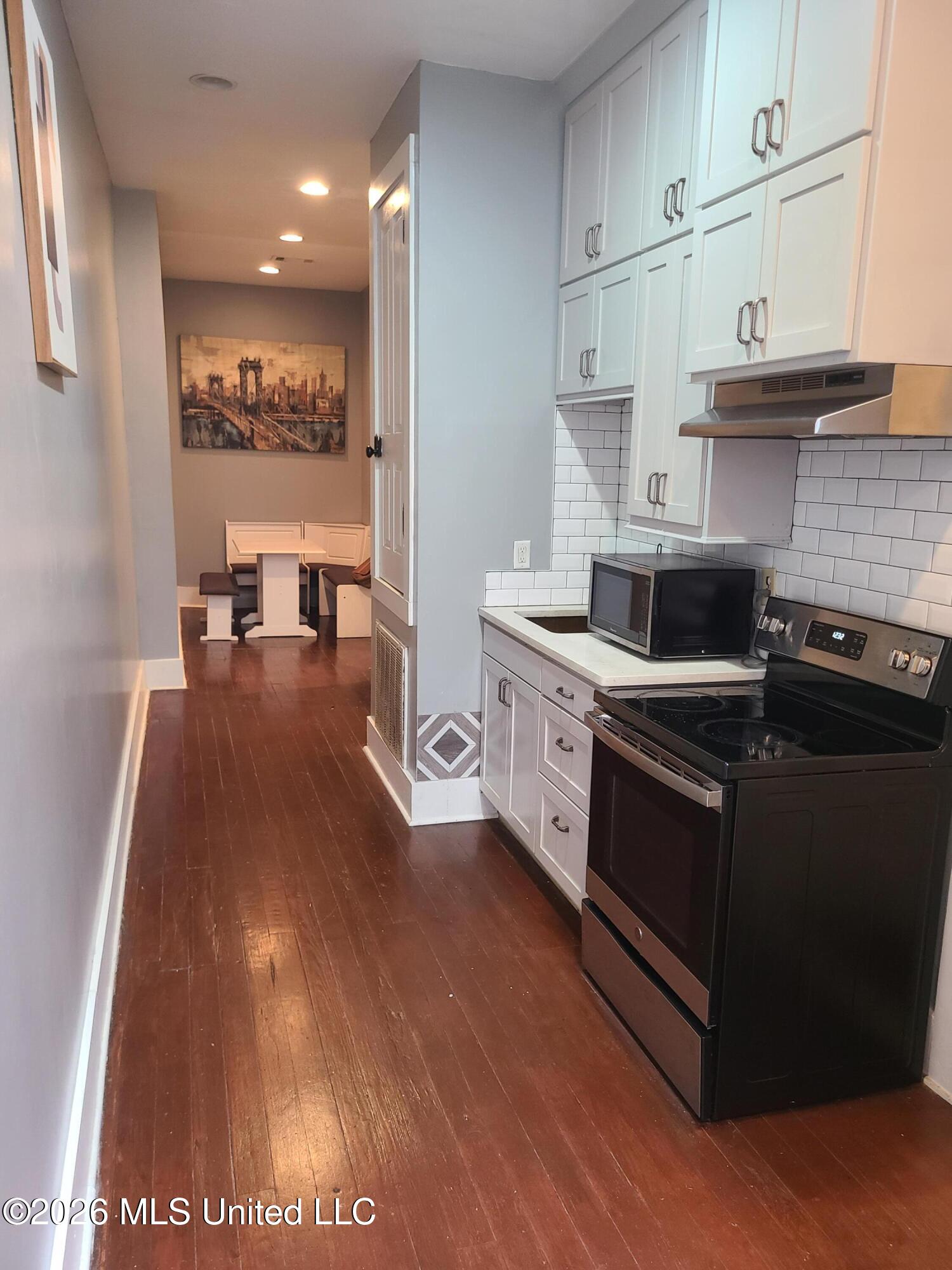 224 W Capitol Street Property Photo 4