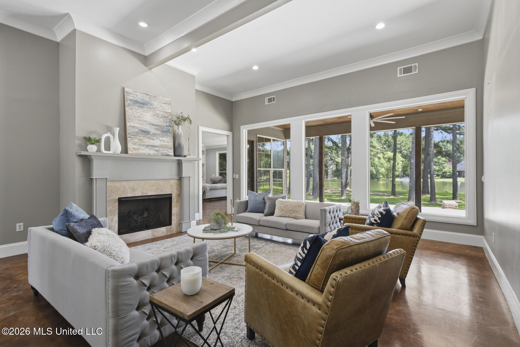167 Lakeshire Circle Property Photo 11