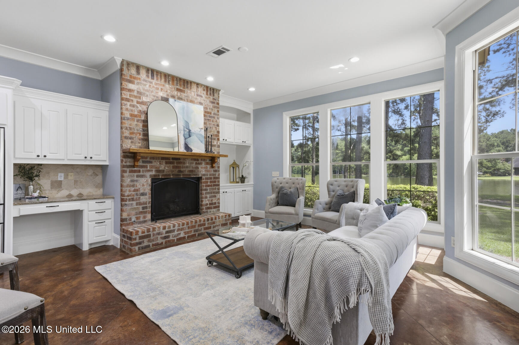 167 Lakeshire Circle Property Photo 18