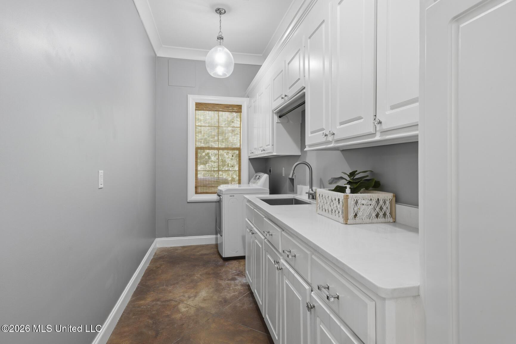 167 Lakeshire Circle Property Photo 26