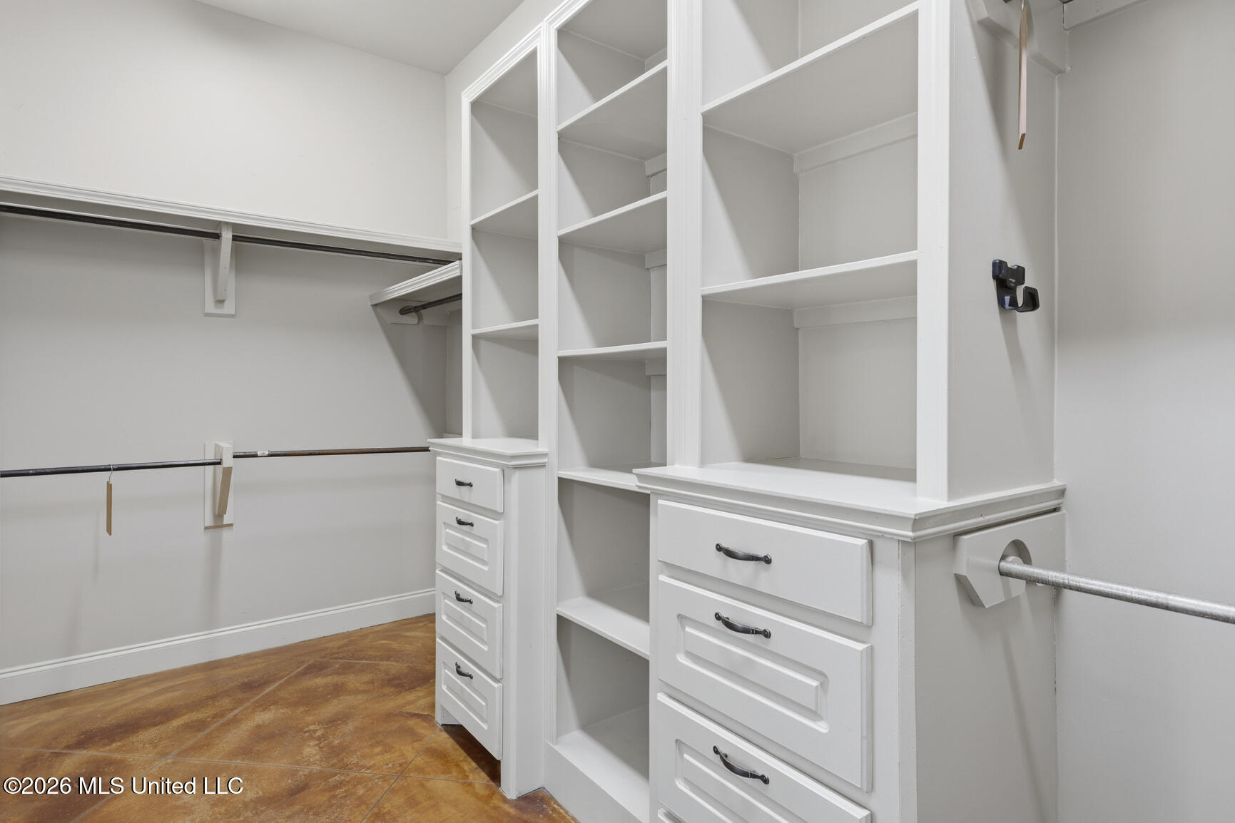 167 Lakeshire Circle Property Photo 39