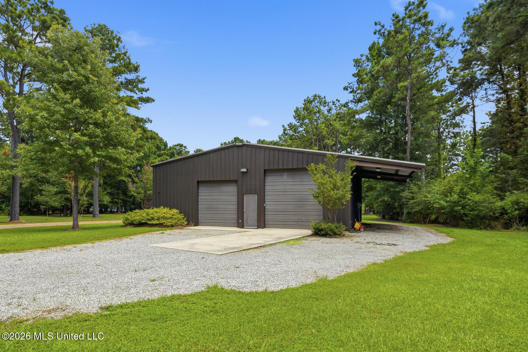 167 Lakeshire Circle Property Photo 55