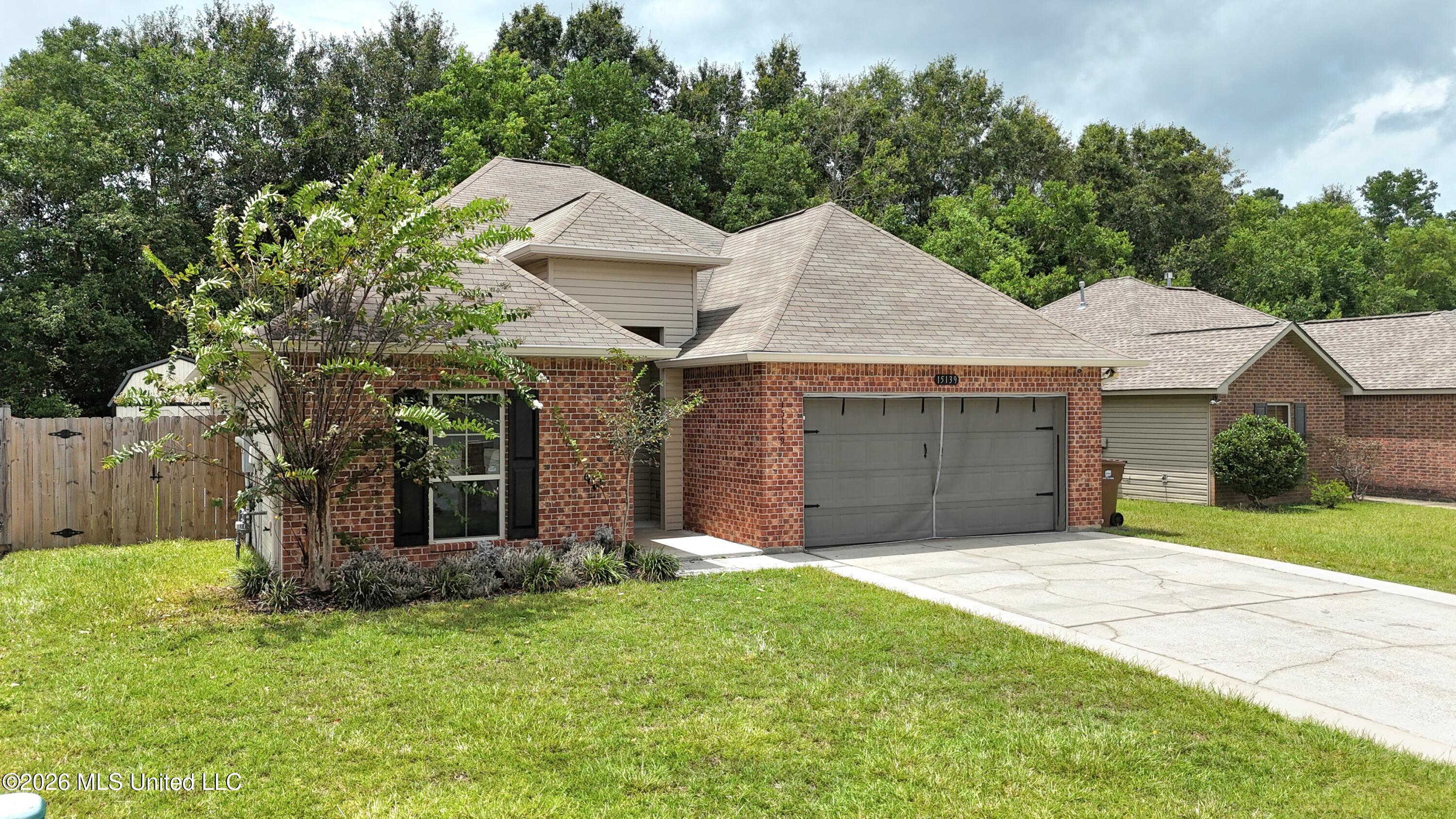 15139 Clemson Avenue Property Photo 3