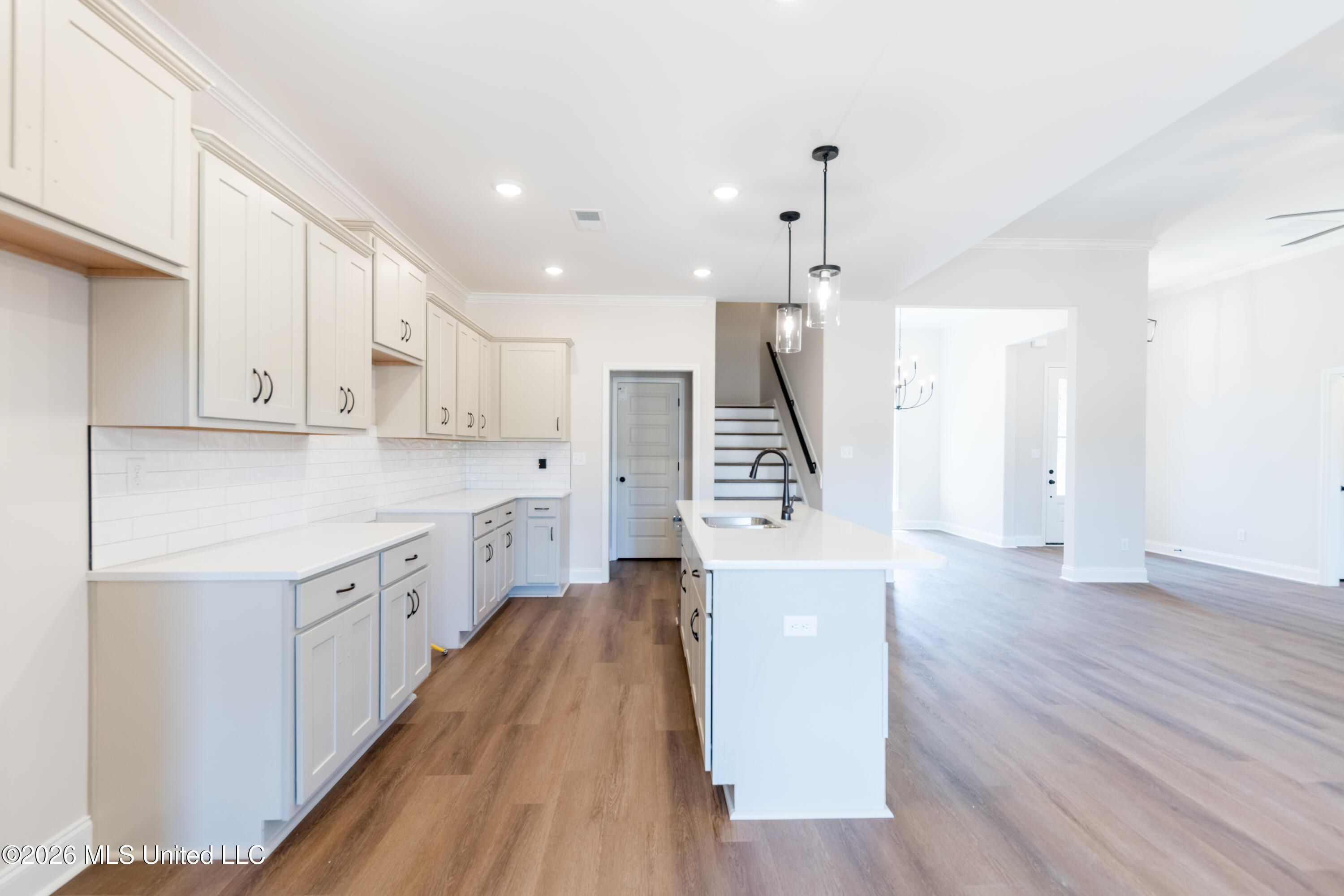 7582 John Elliott Lane Property Photo 12