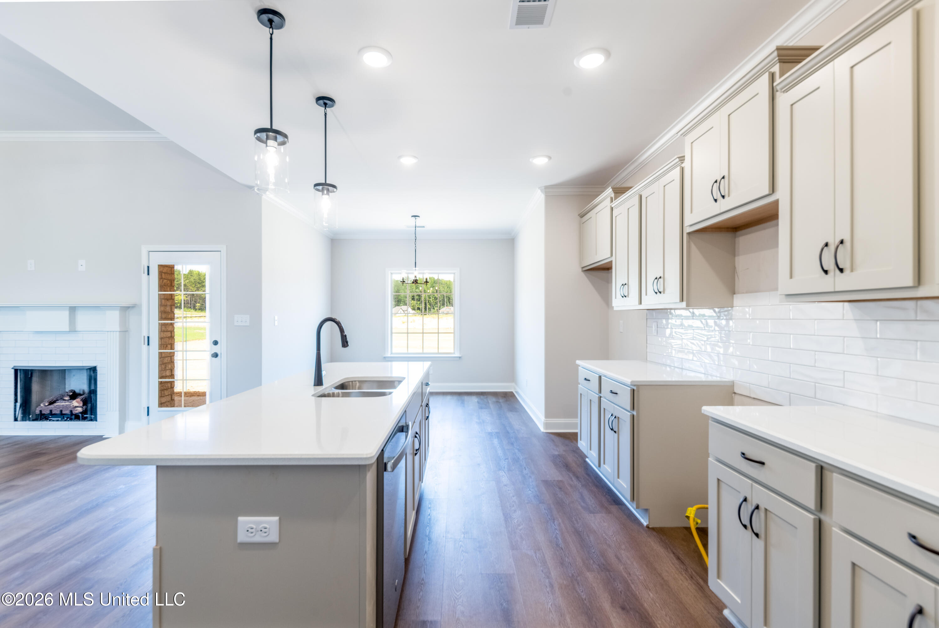 7582 John Elliott Lane Property Photo 14