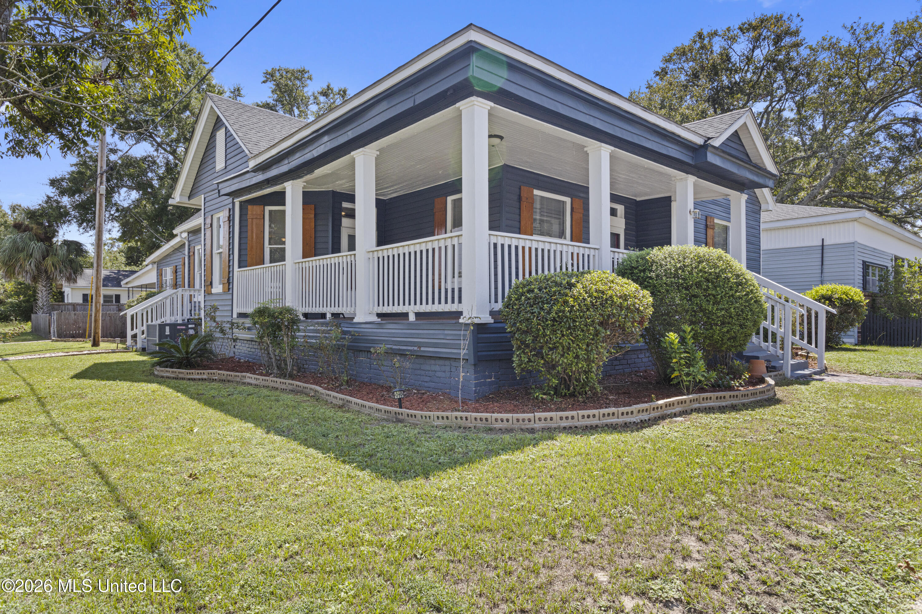 1820 19th Avenue Property Photo 3