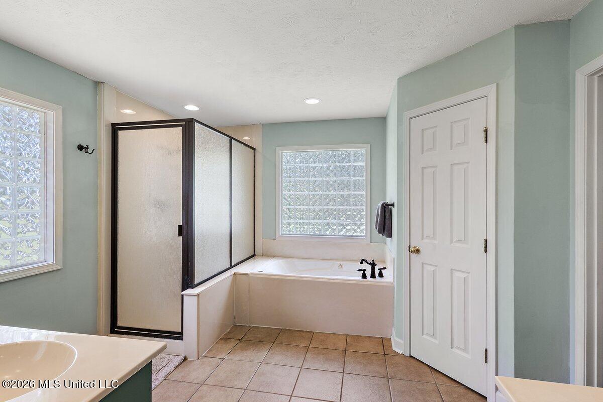 3922 Coker Road Property Photo 27