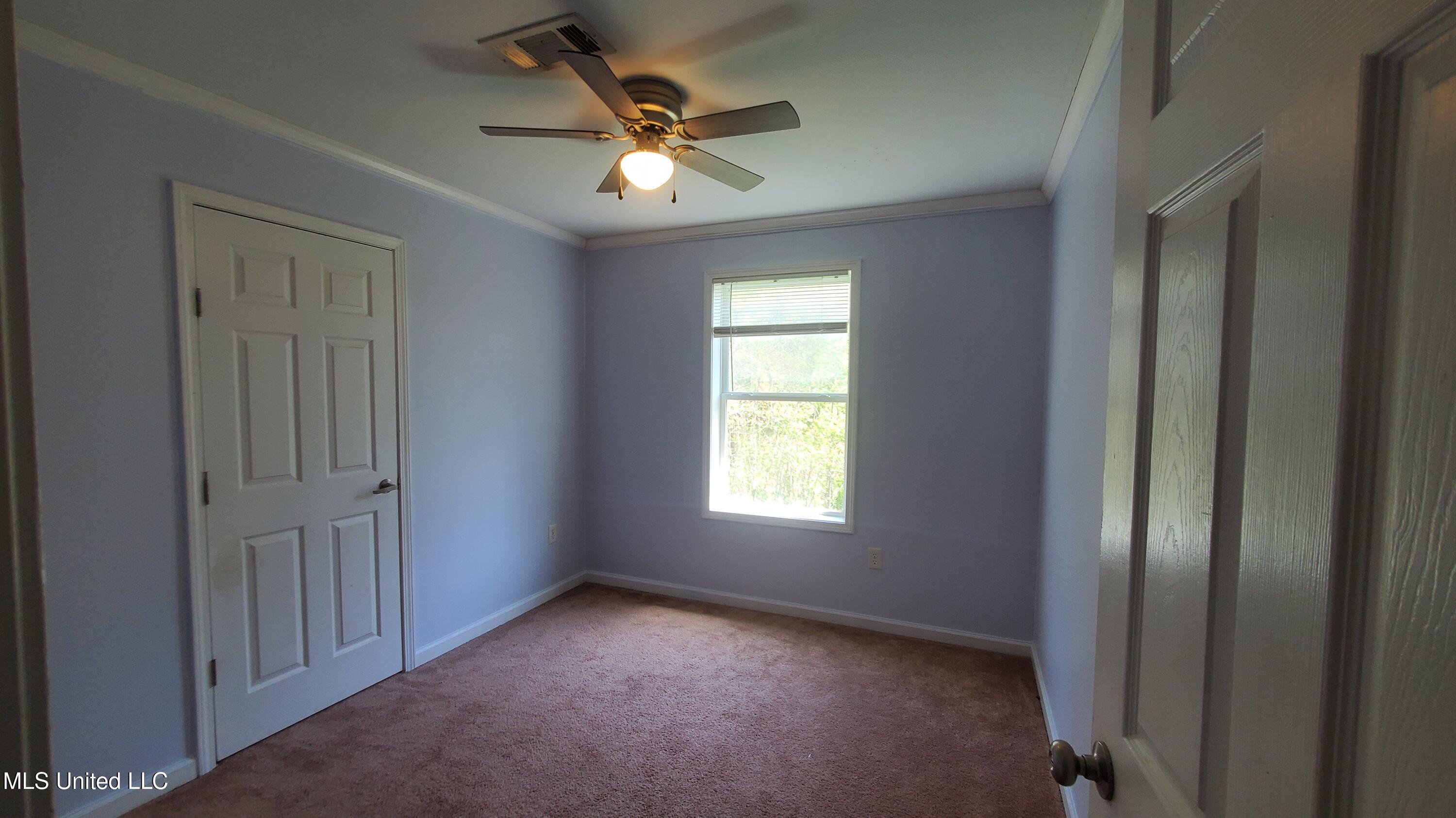 10364 Avenue A Property Photo 5