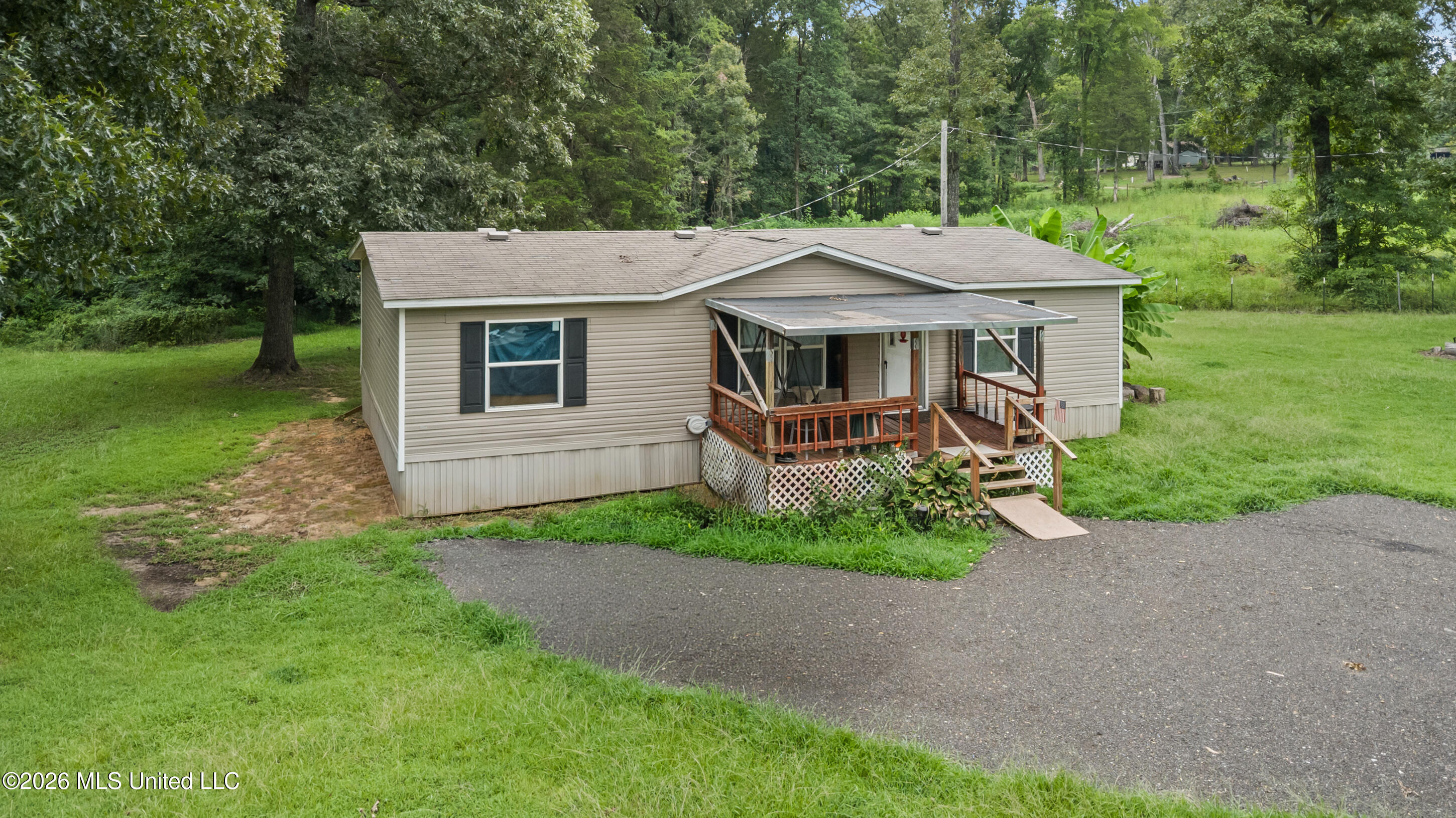 276 Hill View Circle Property Photo 3