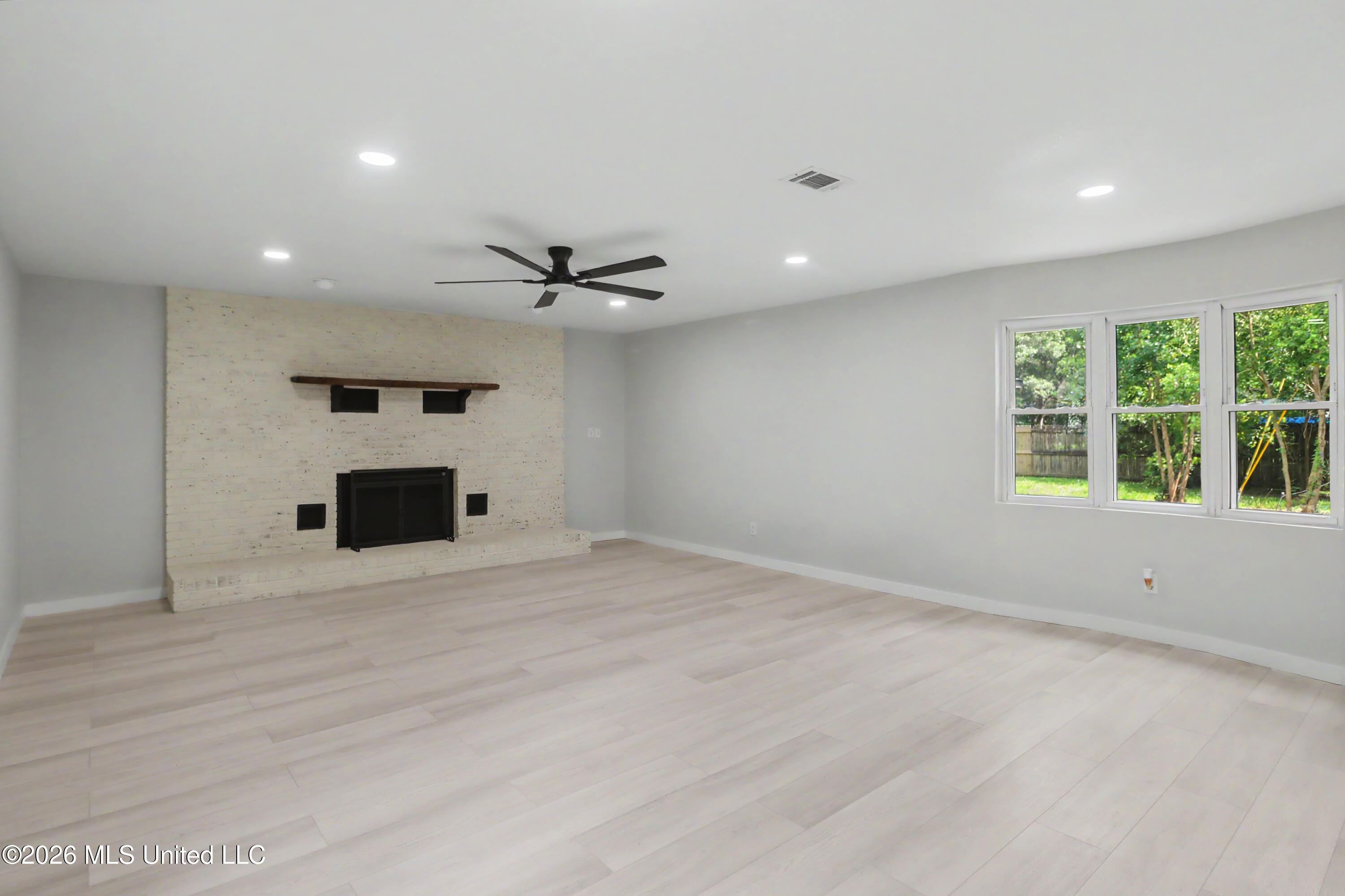 10132 Graystone Drive Property Photo 11