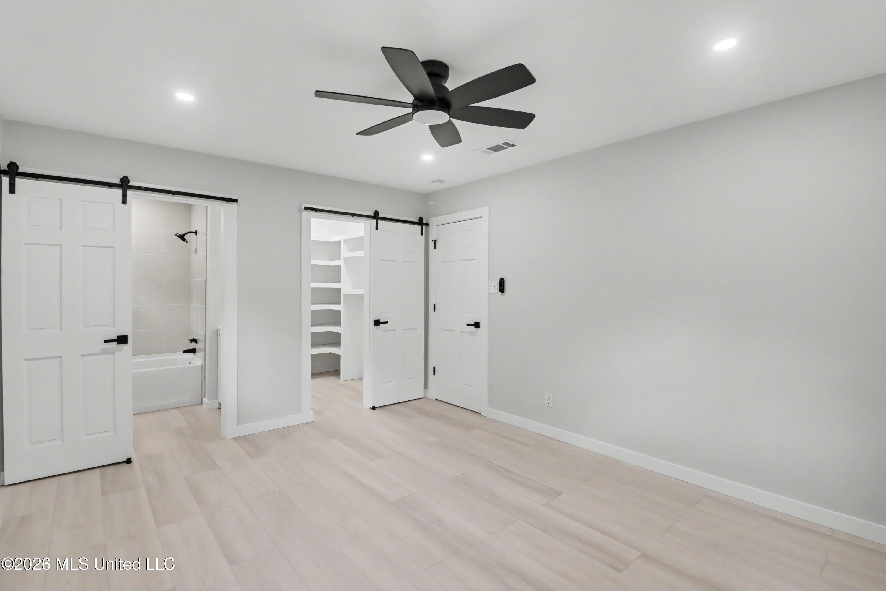 10132 Graystone Drive Property Photo 13