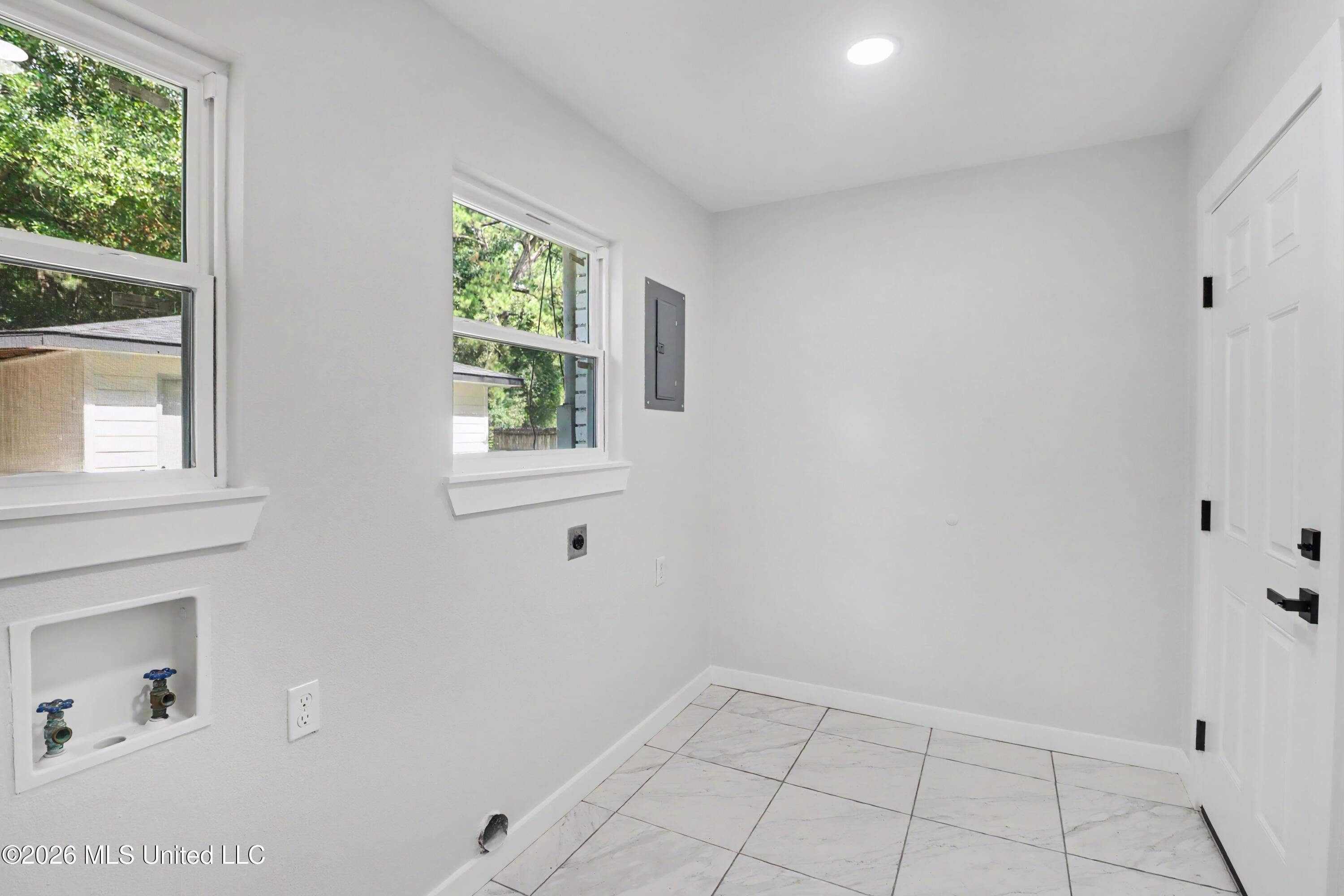 10132 Graystone Drive Property Photo 15