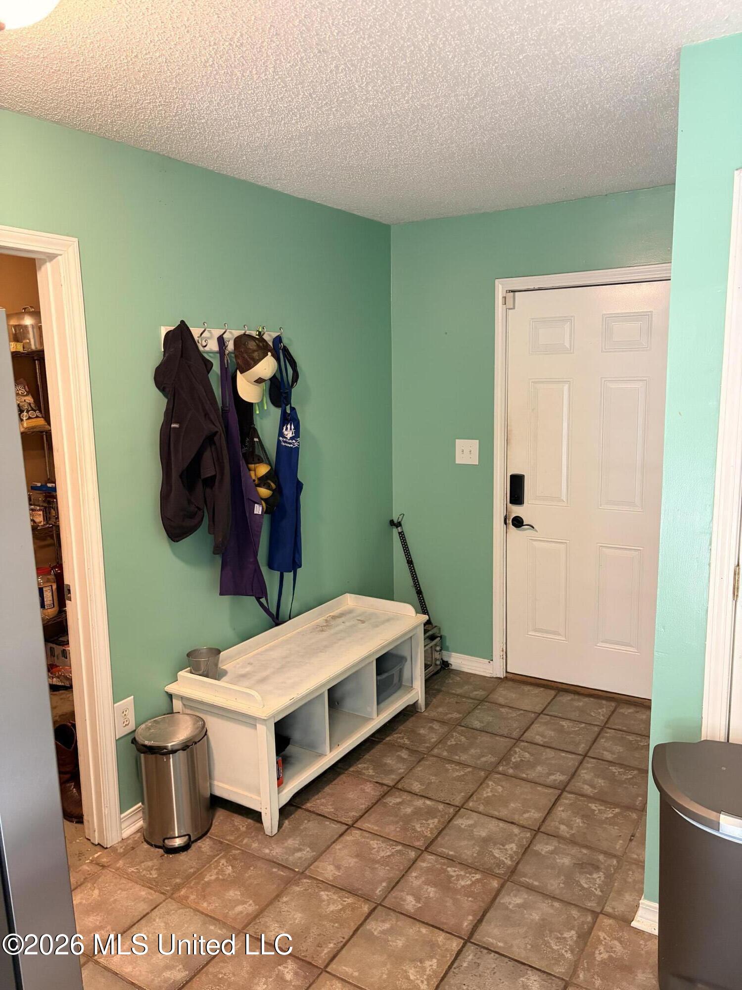 595 Neal Drive Property Photo 11